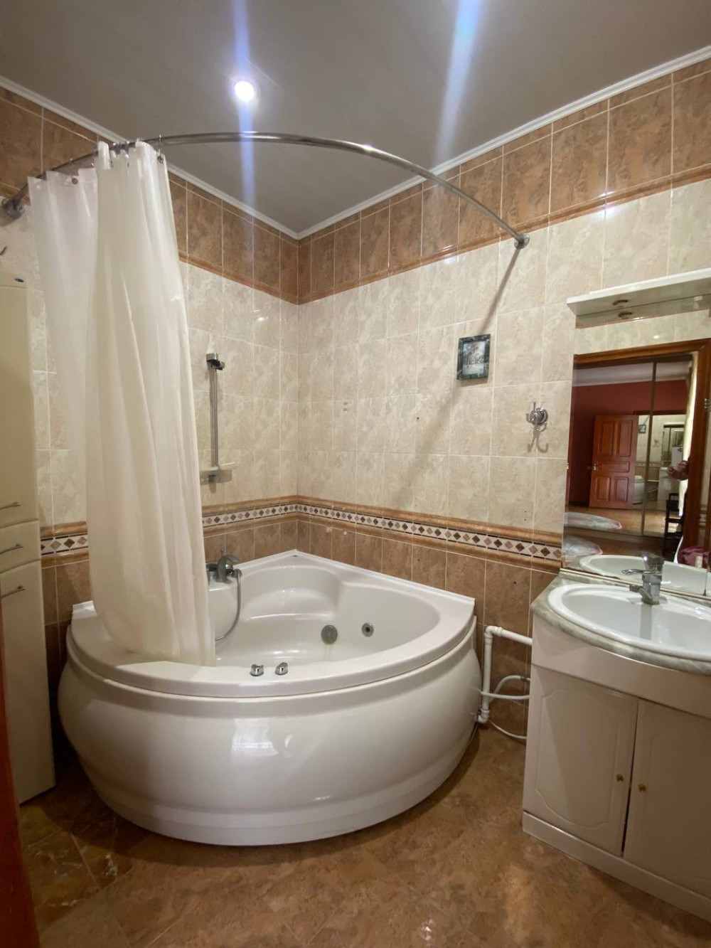 Будинок на вул. Болгарская, 306 м², 170 000$ — FAKTOR