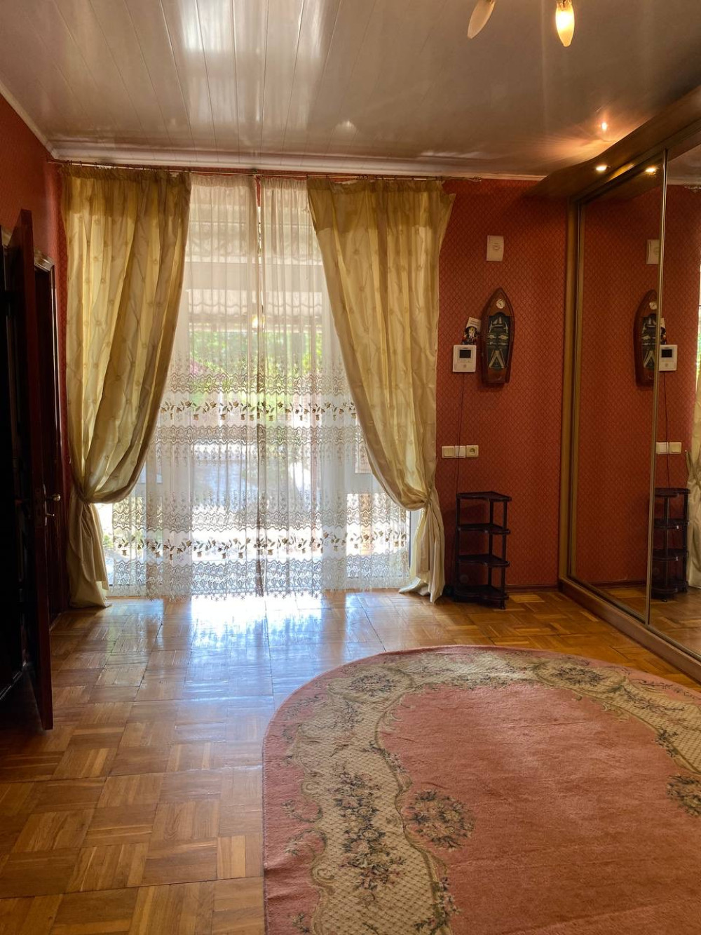 Будинок на вул. Болгарская, 306 м², 170 000$ — FAKTOR