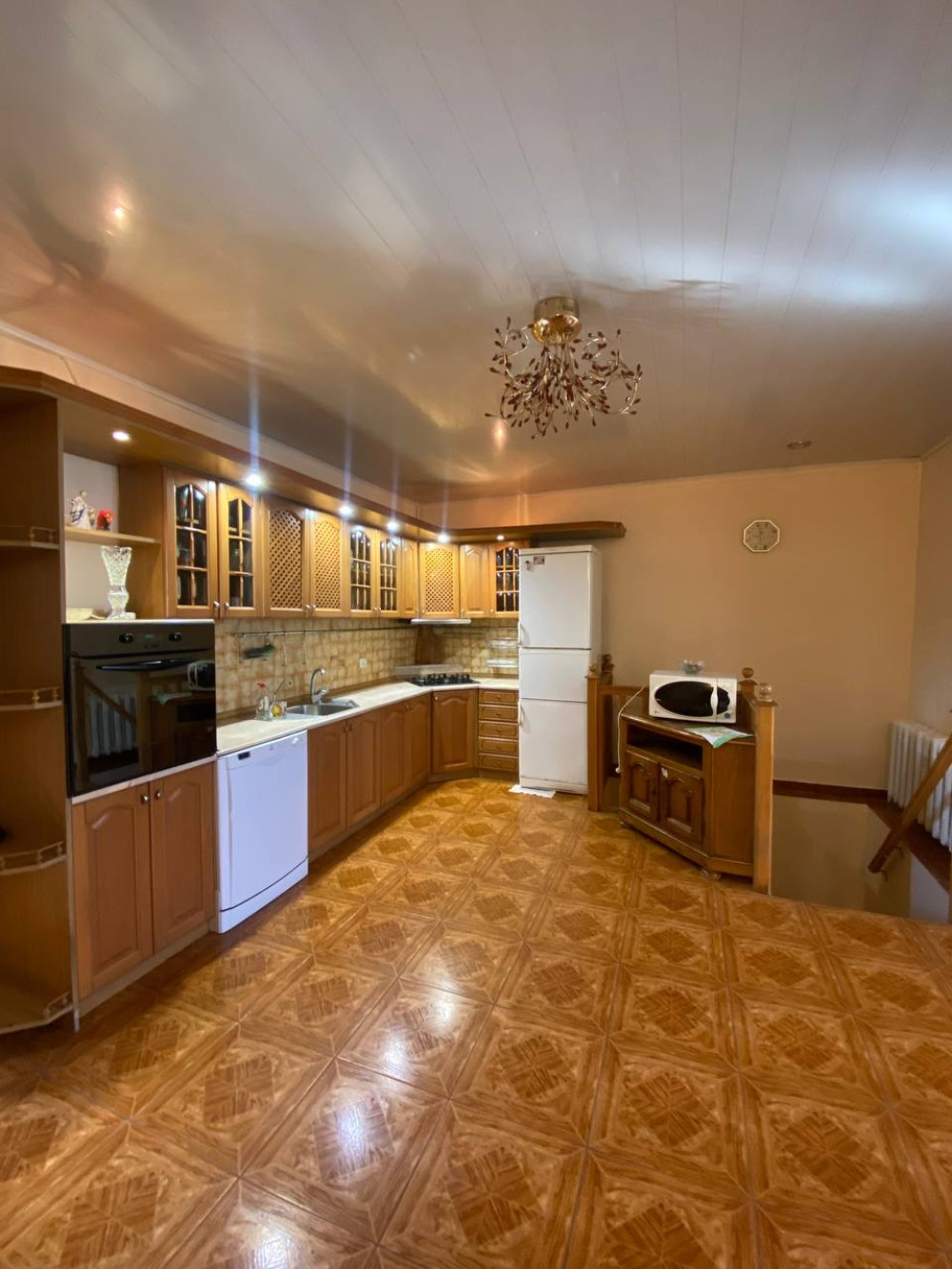 Будинок на вул. Болгарская, 306 м², 170 000$ — FAKTOR