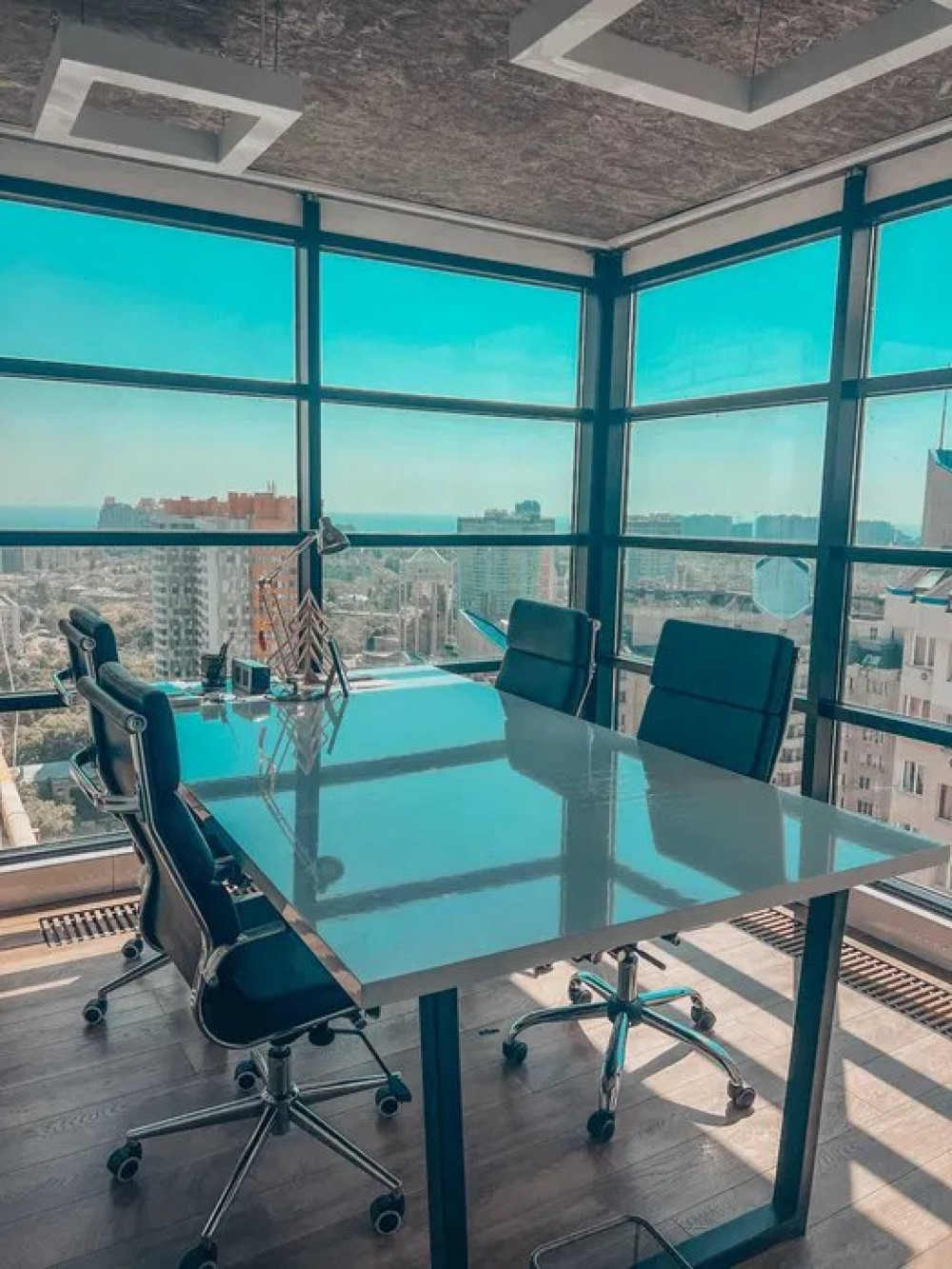 Комерційна нерухомість на вул. Среднефонтанская, 210 м², 170 000$ — FAKTOR