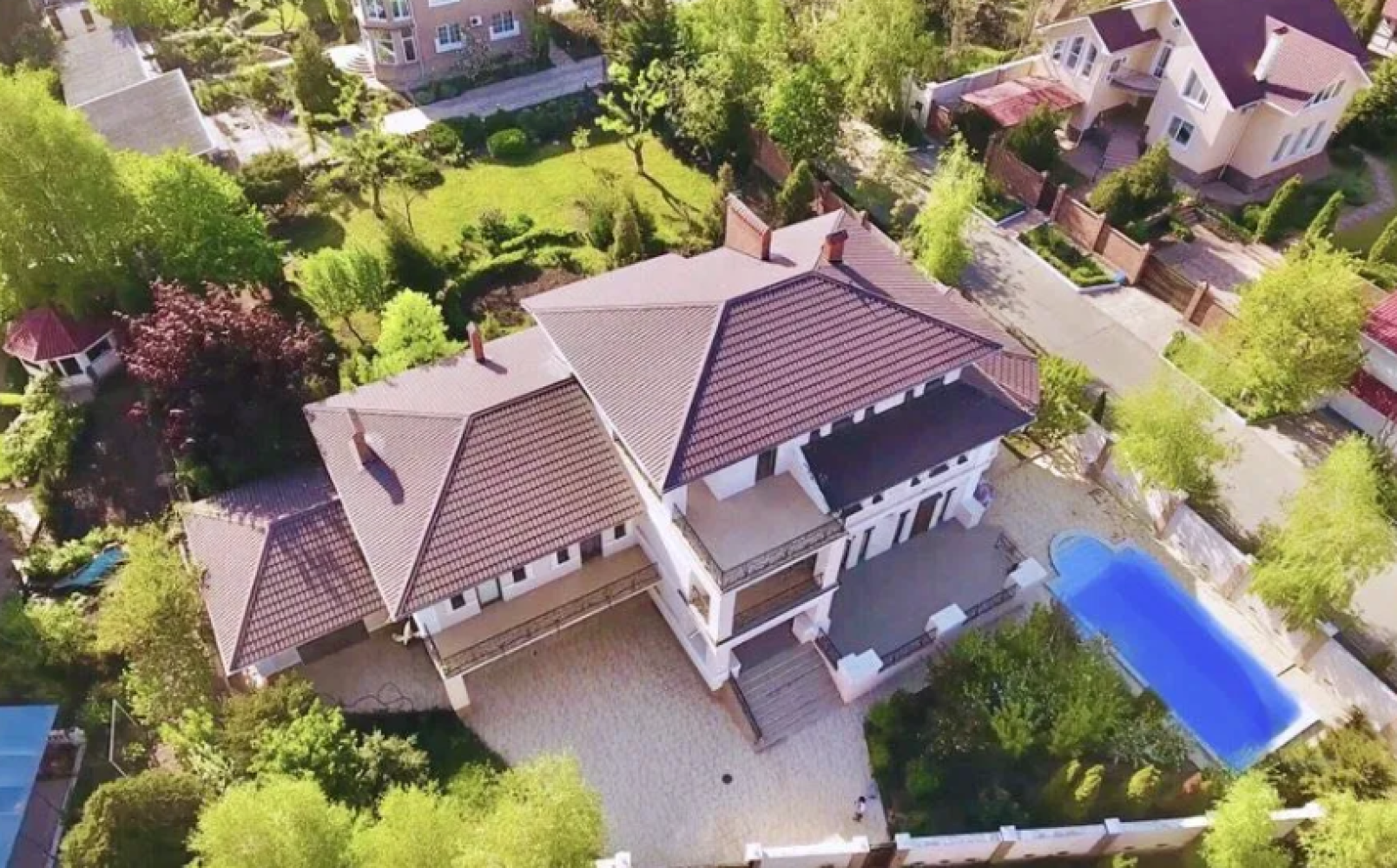 Дом на ул. 1-я линия (Черноморка), 625 м², 560 000$ — FAKTOR