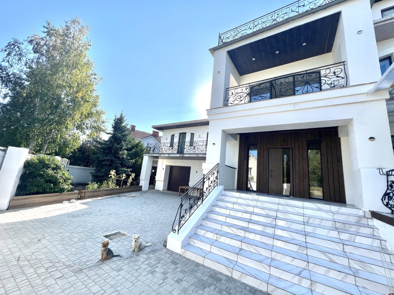 Дом на ул. 1-я линия (Черноморка), 625 м², 560 000$ — FAKTOR