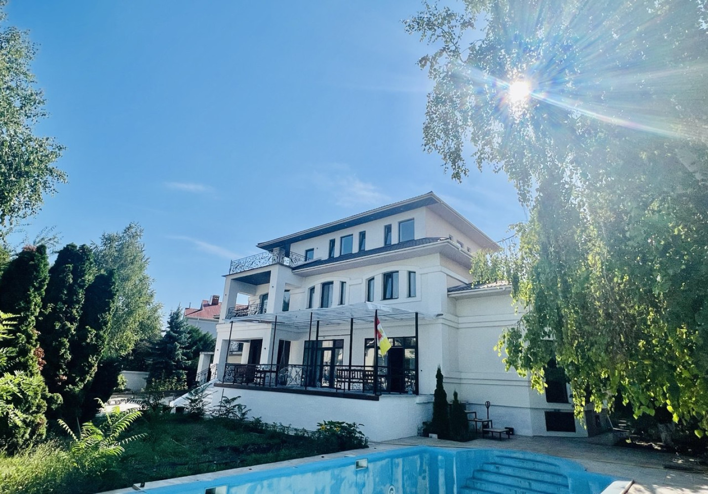 Дом на ул. 1-я линия (Черноморка), 625 м², 560 000$ — FAKTOR
