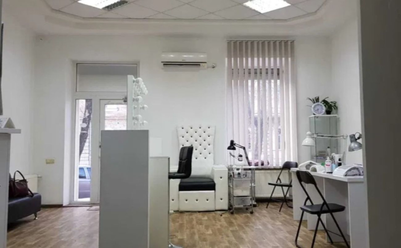 Комерційна нерухомість на вул. Дворянская, 60 м², 155 000$ — FAKTOR