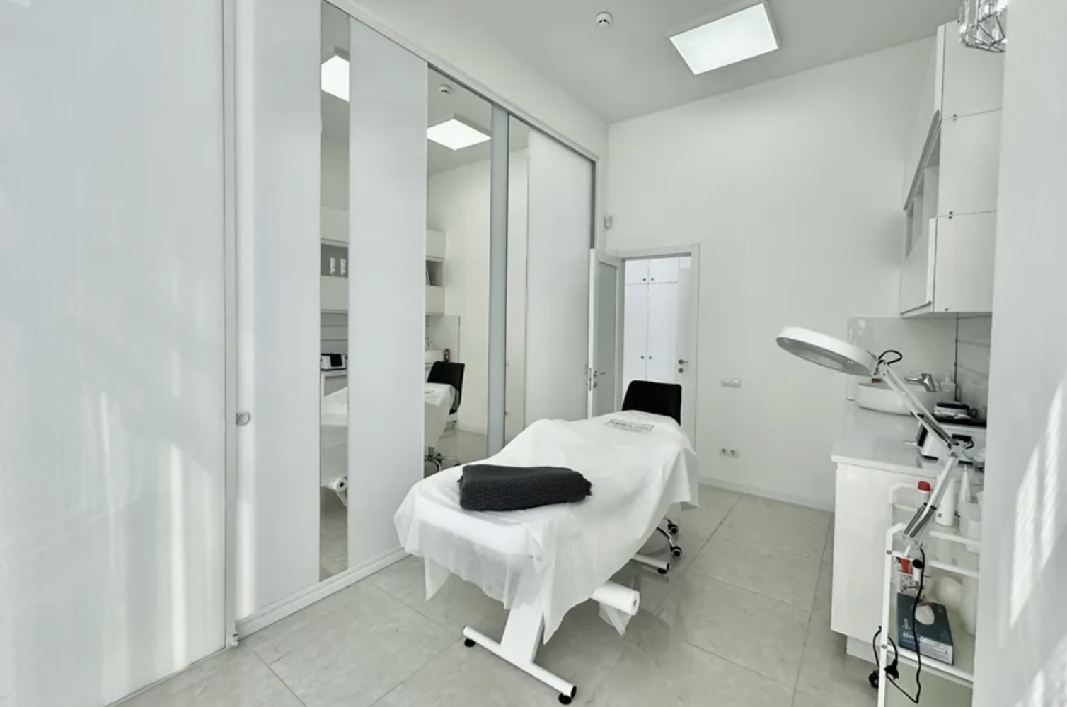 Комерційна нерухомість на вул. Львовская, 95 м², 170 000$ — FAKTOR
