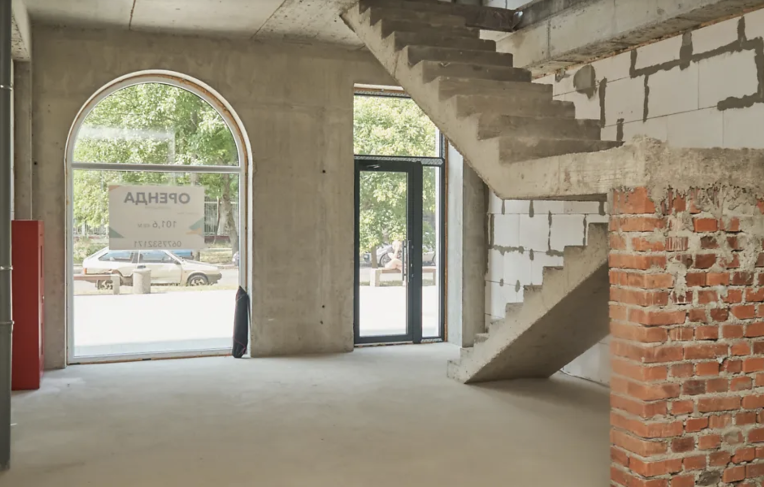 Комерційна нерухомість на вул. Инглези, 102 м², 158 000$ — FAKTOR