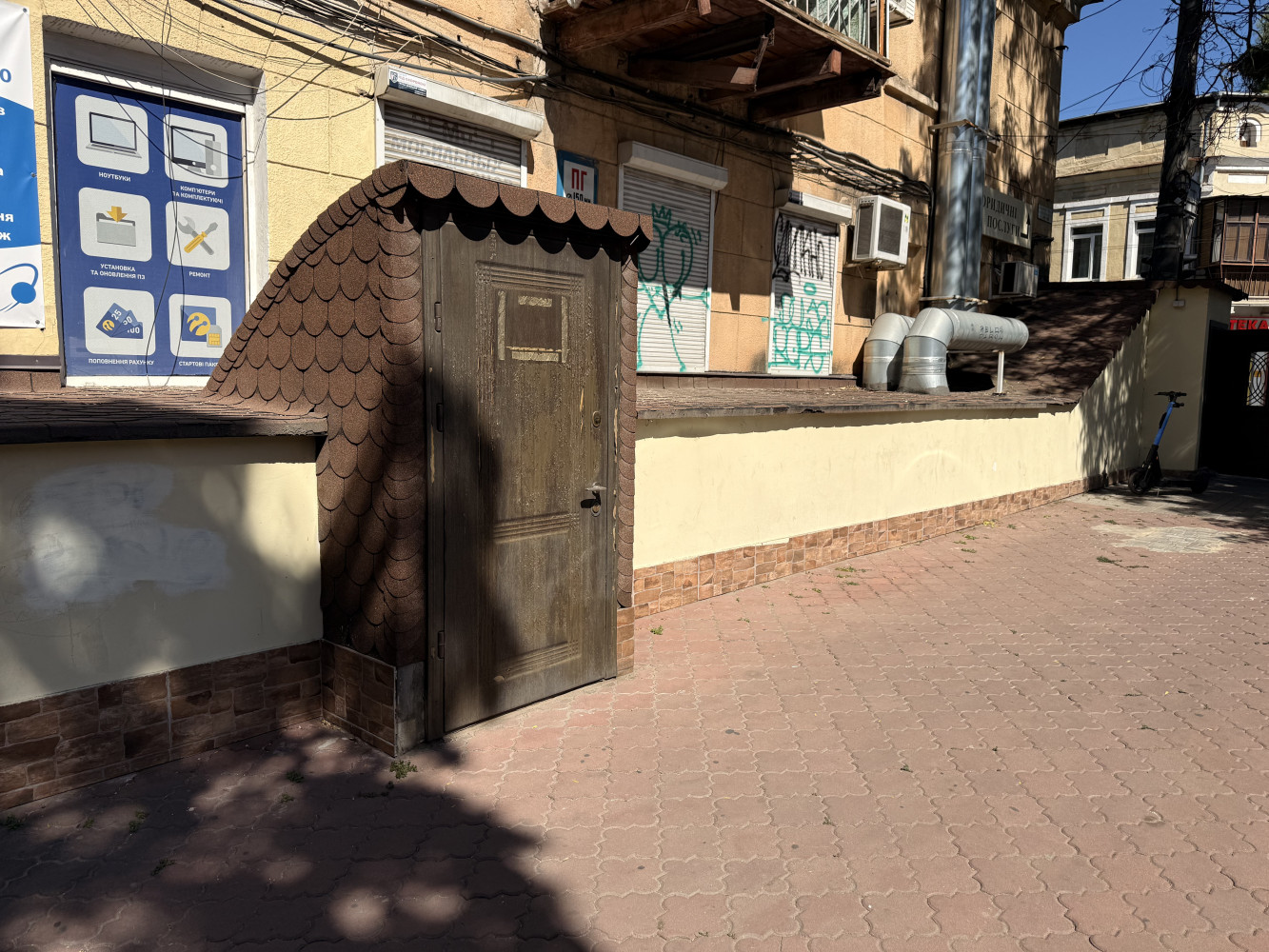 Комерційна нерухомість на вул. Малая Арнаутская, 126 м², 120 000$ — FAKTOR