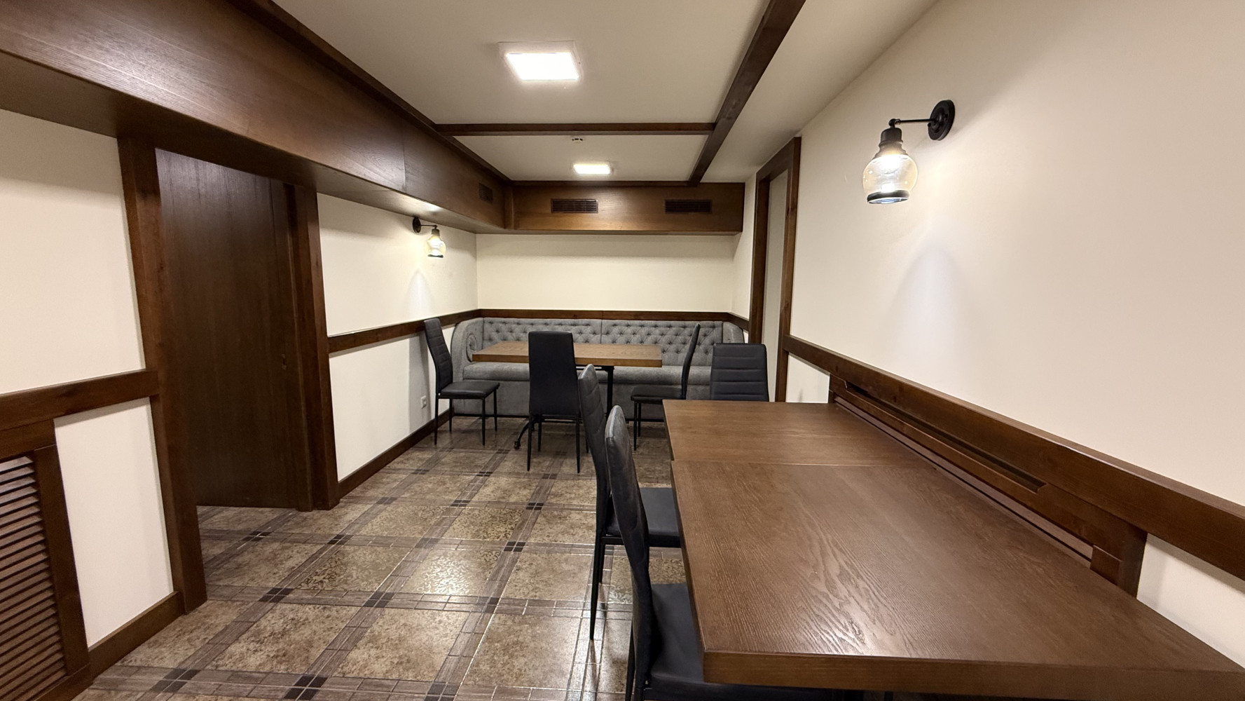 Комерційна нерухомість на вул. Малая Арнаутская, 126 м², 120 000$ — FAKTOR