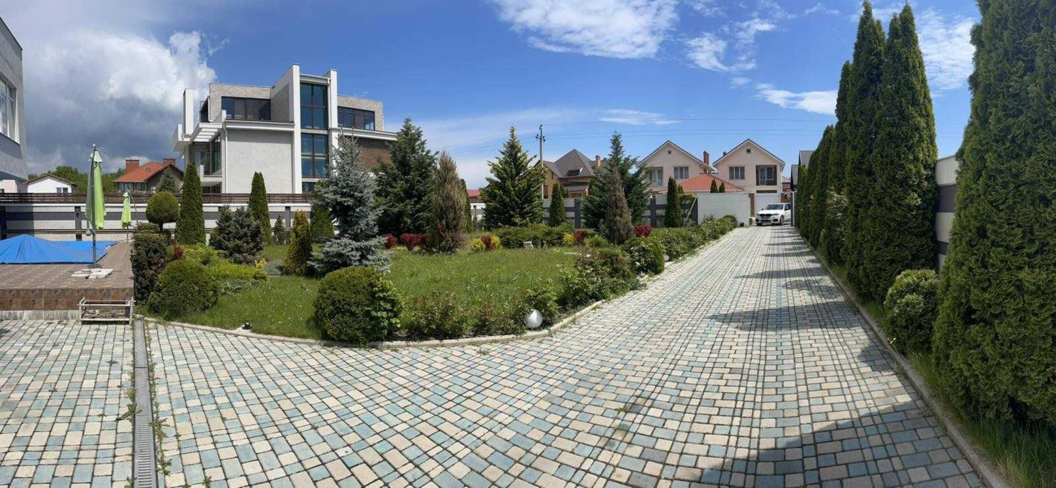Дом на ул. Центральная (Лиманка), 400 м², 425 000$ — FAKTOR