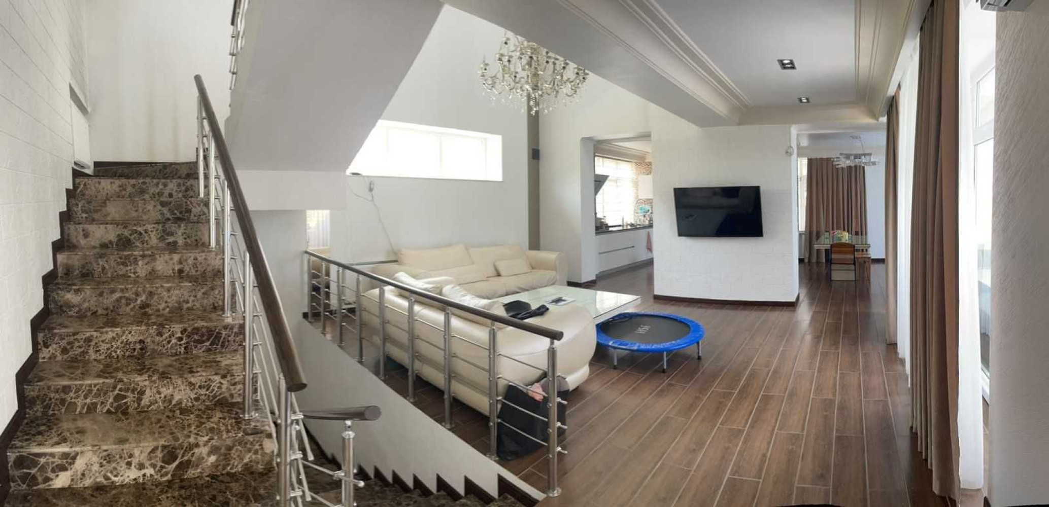 Дом на ул. Центральная (Лиманка), 400 м², 425 000$ — FAKTOR