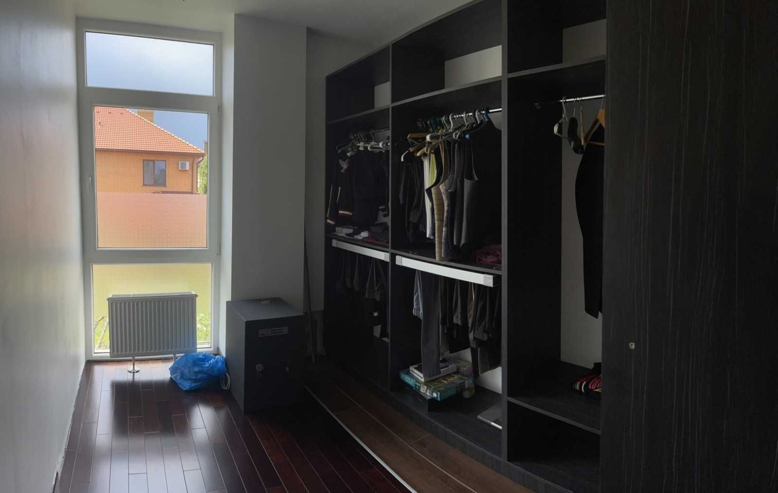 Дом на ул. Центральная (Лиманка), 400 м², 425 000$ — FAKTOR