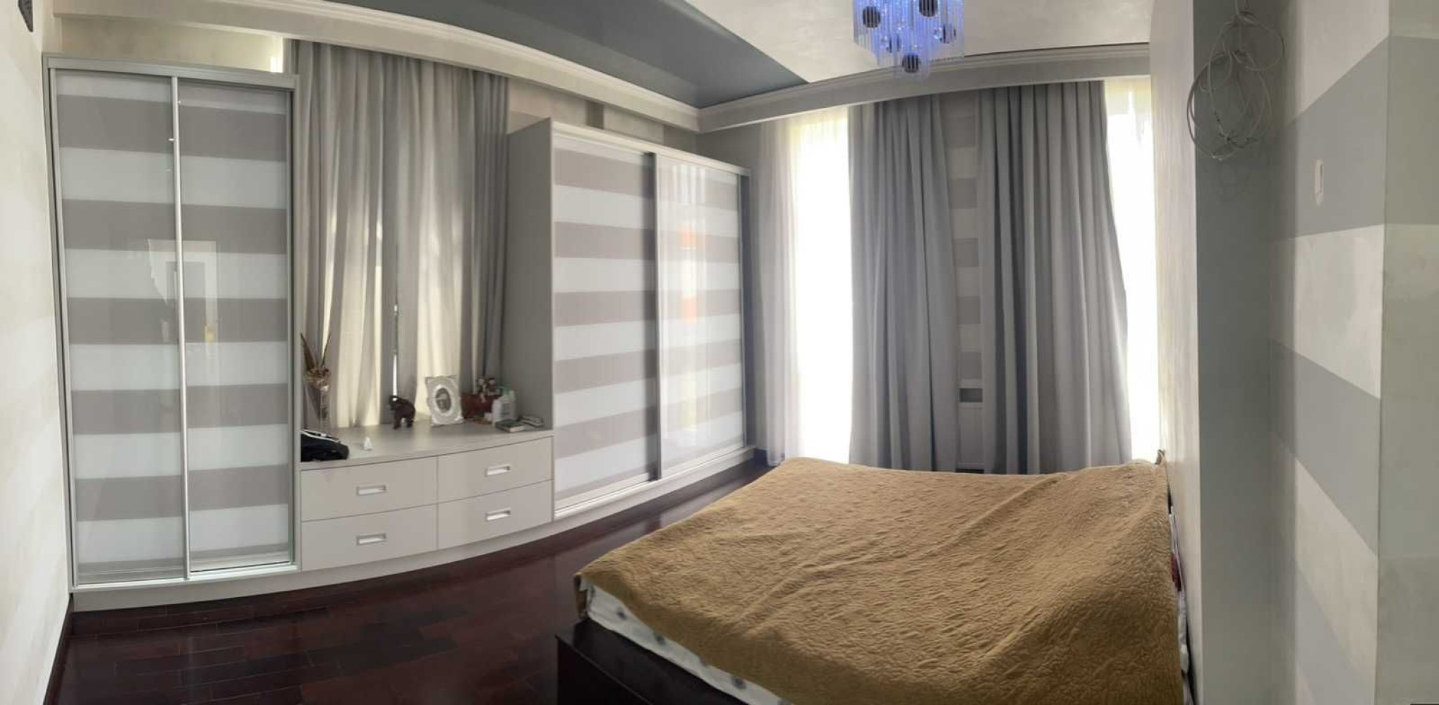 Дом на ул. Центральная (Лиманка), 400 м², 425 000$ — FAKTOR
