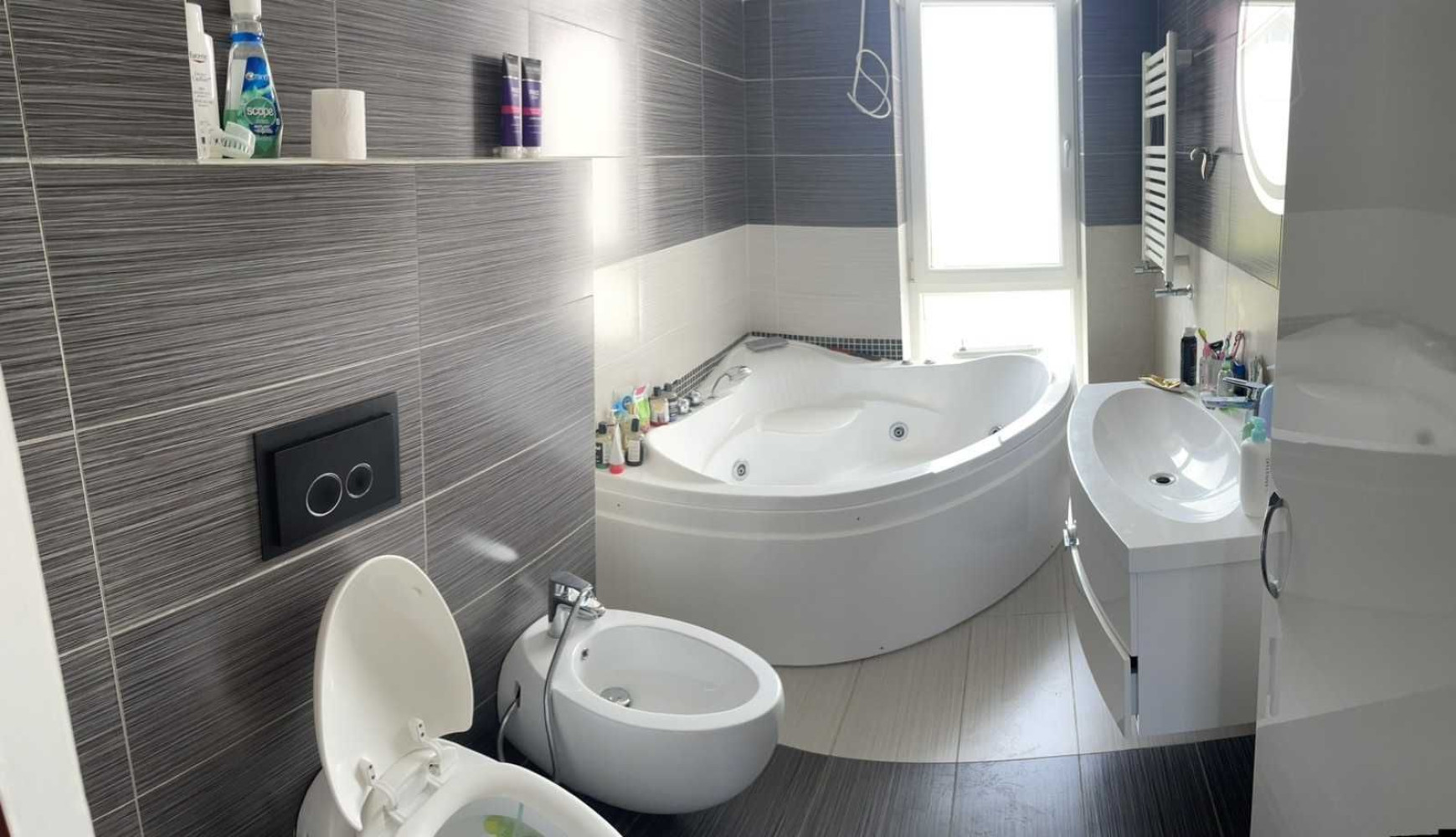 Дом на ул. Центральная (Лиманка), 400 м², 425 000$ — FAKTOR