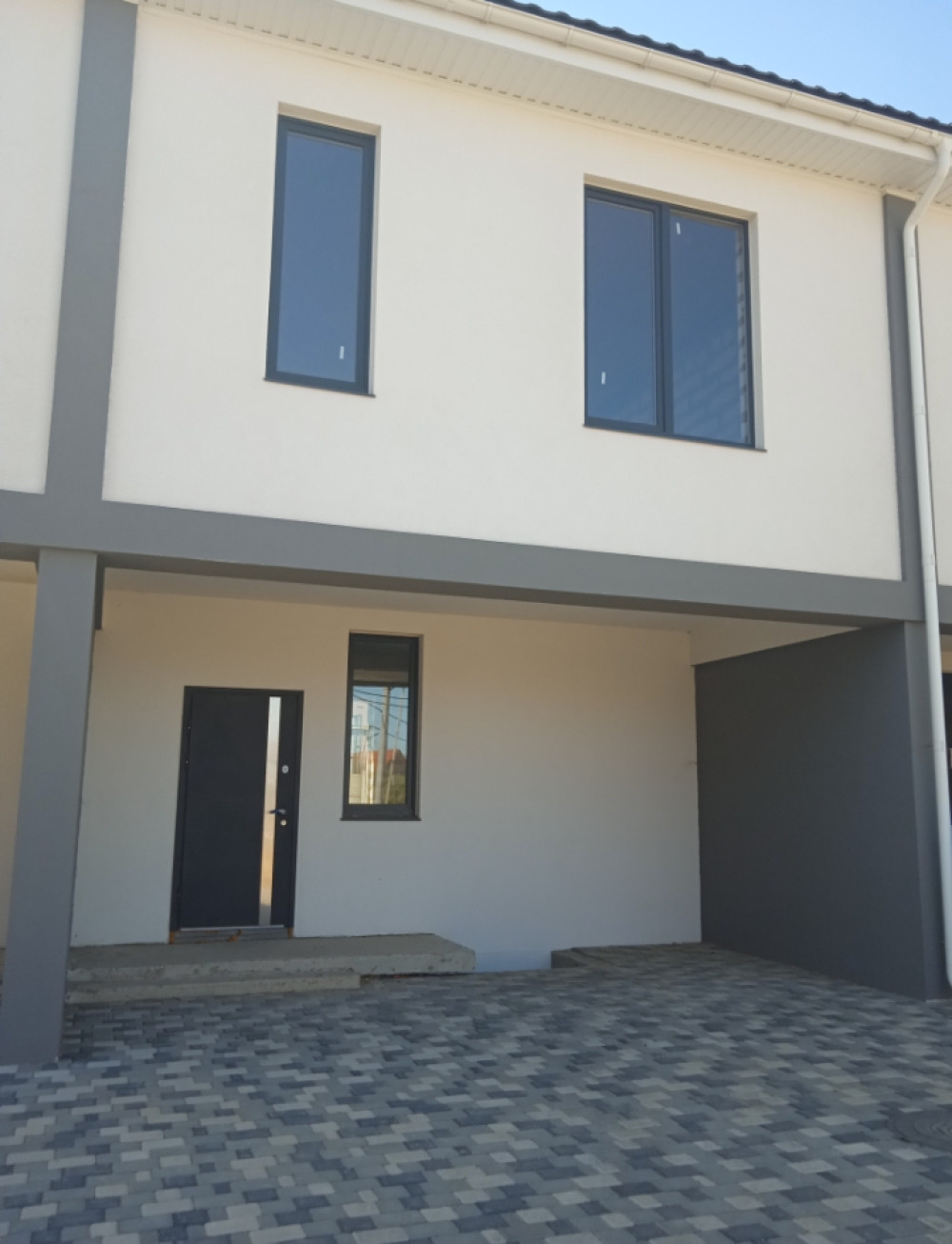 Дом на ул. Якорная, 120 м², 85 000$ — FAKTOR