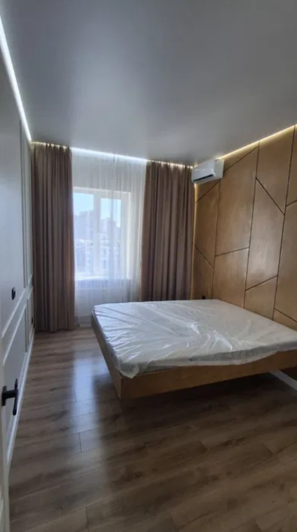 Квартира на ул. Солнечная (Приморский), 60 м², 100 000$ — FAKTOR