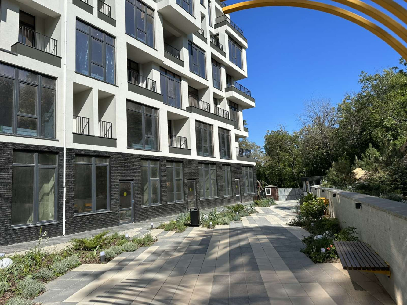 Комерційна нерухомість на вул. Софиевская, 13 м², 23 000$ — FAKTOR