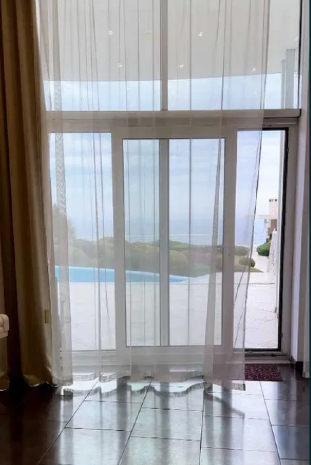 Дом на ул. Фонтанская дорога (Киевский), 630 м², 3 499 000$ — FAKTOR