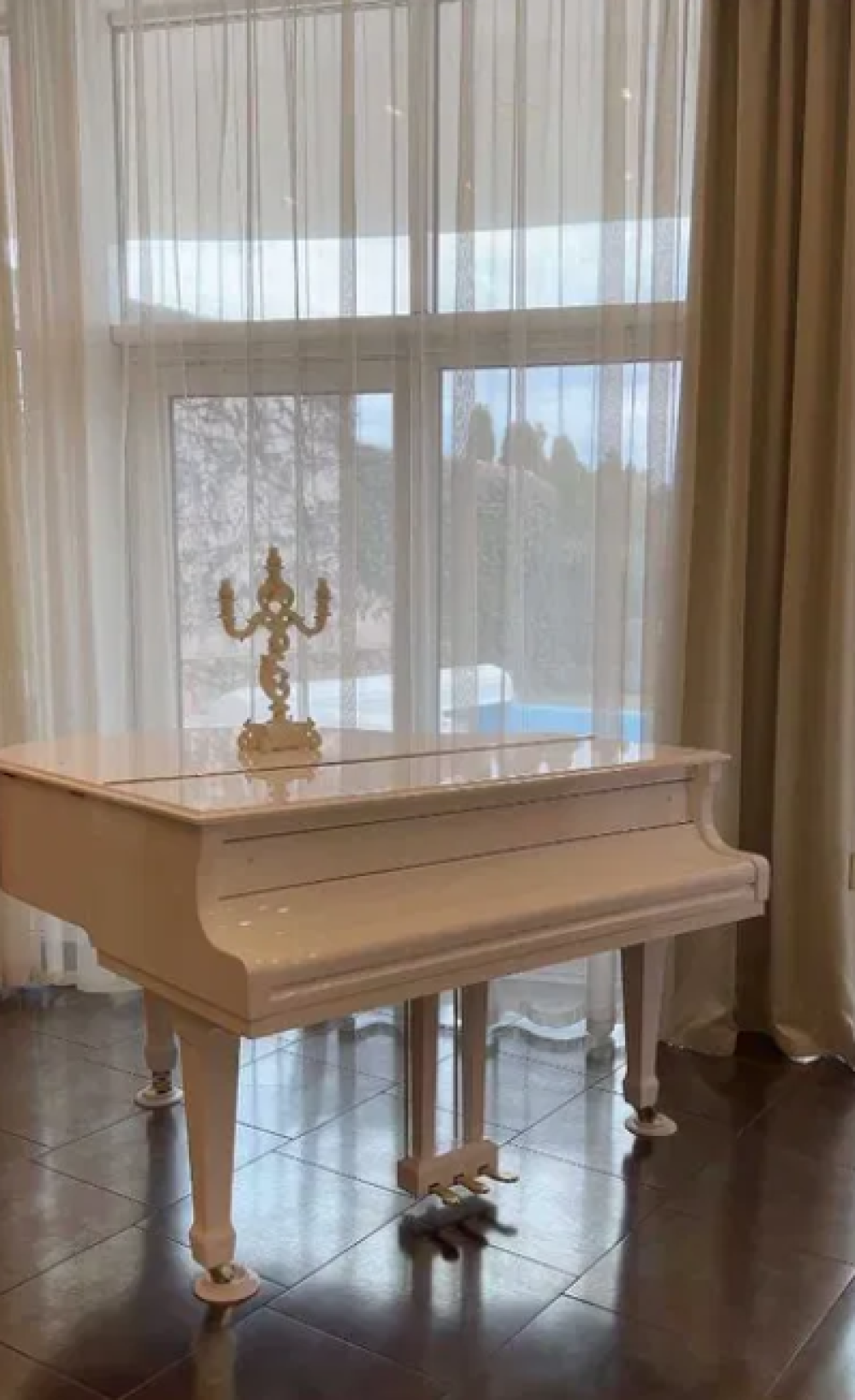 Дом на ул. Фонтанская дорога (Киевский), 630 м², 3 499 000$ — FAKTOR