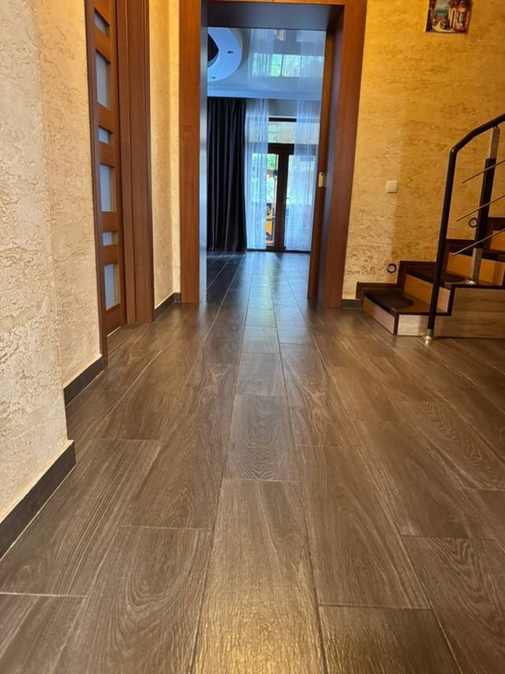 Дом на ул. Ивановская, 246 м², 390 000$ — FAKTOR