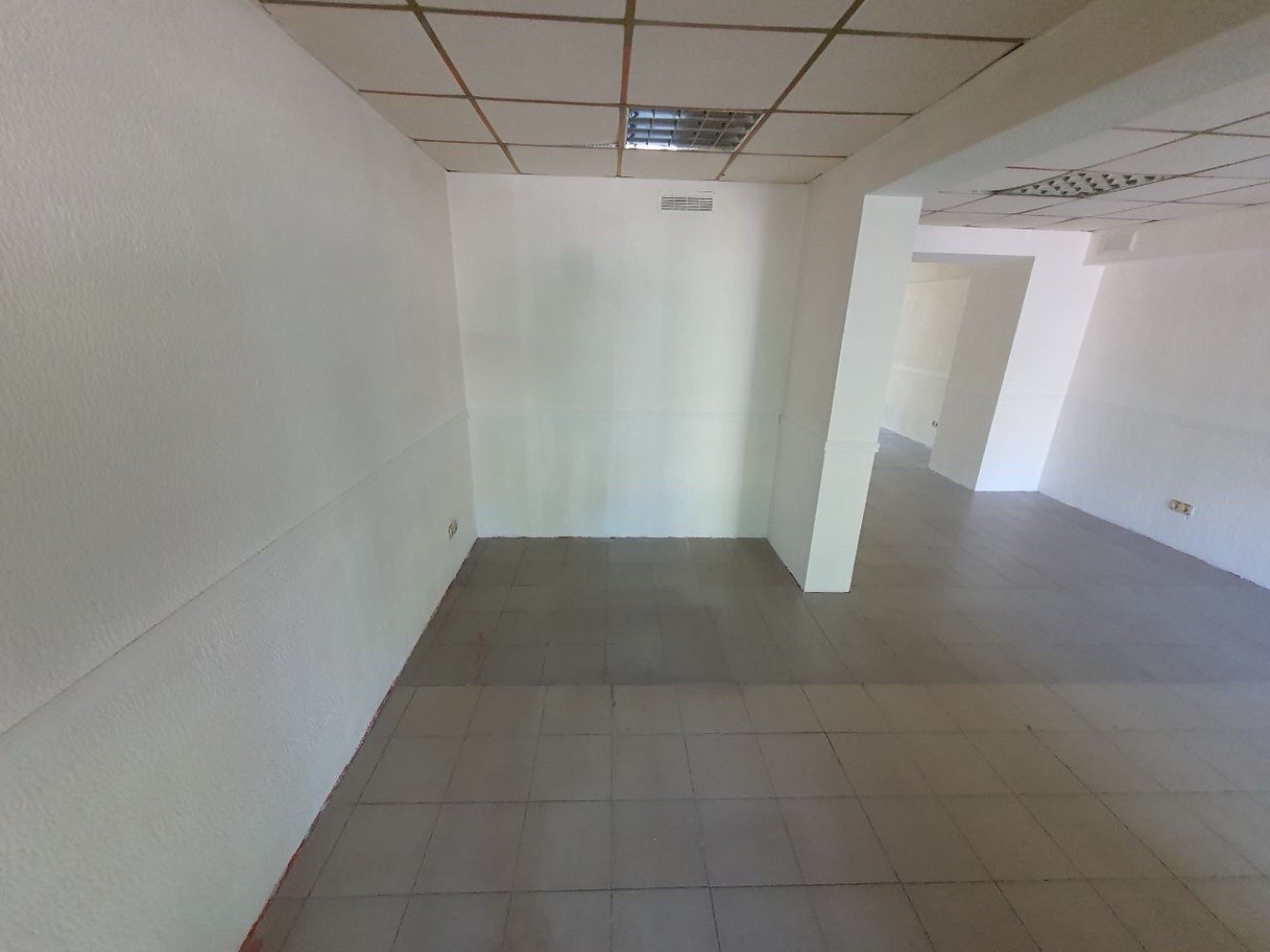 Комерційна нерухомість на вул. Владислава Бувалкина, 85 м², 150 000$ — FAKTOR