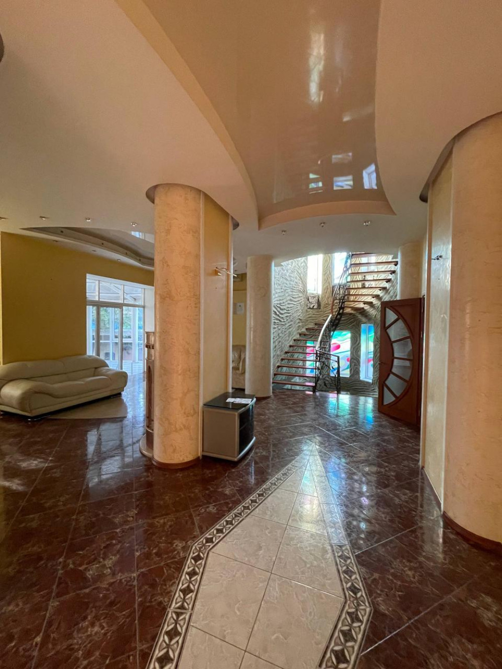 Дом на ул. Тульская, 374 м², 430 000$ — FAKTOR