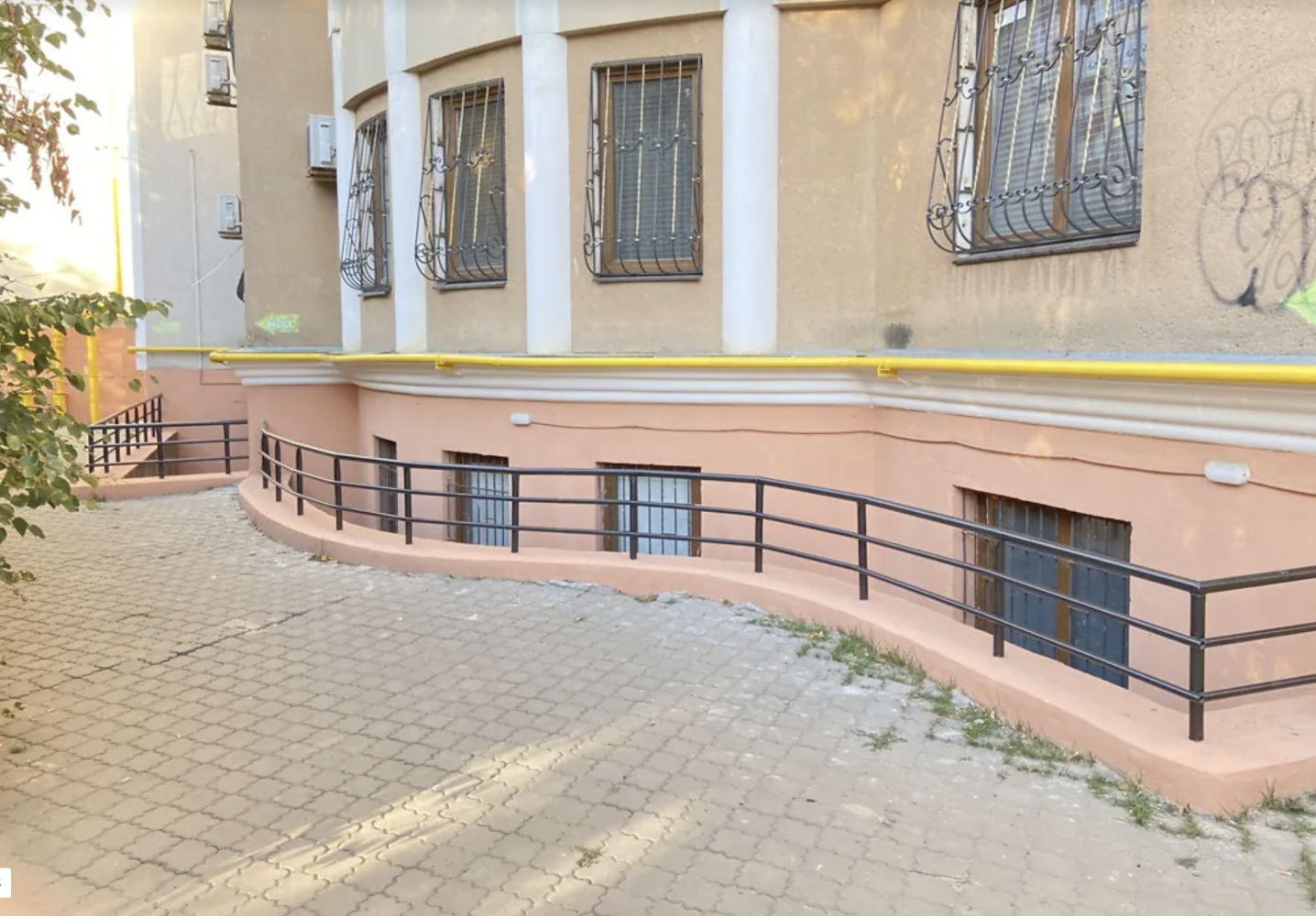 Комерційна нерухомість на вул. Палубная, 154 м², 110 000$ — FAKTOR