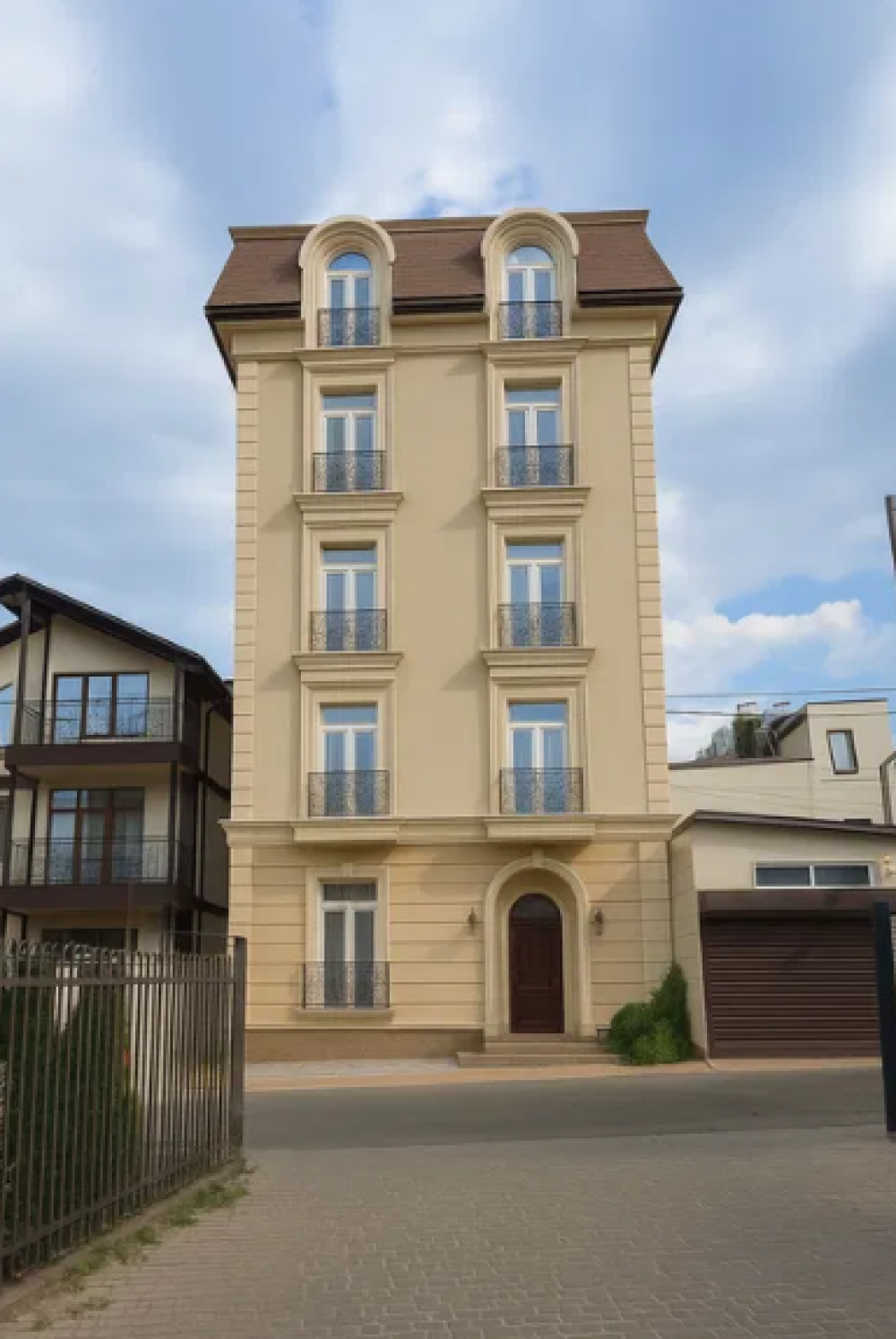 Дом на ул. Тенистая, 700 м², 300 000$ — FAKTOR