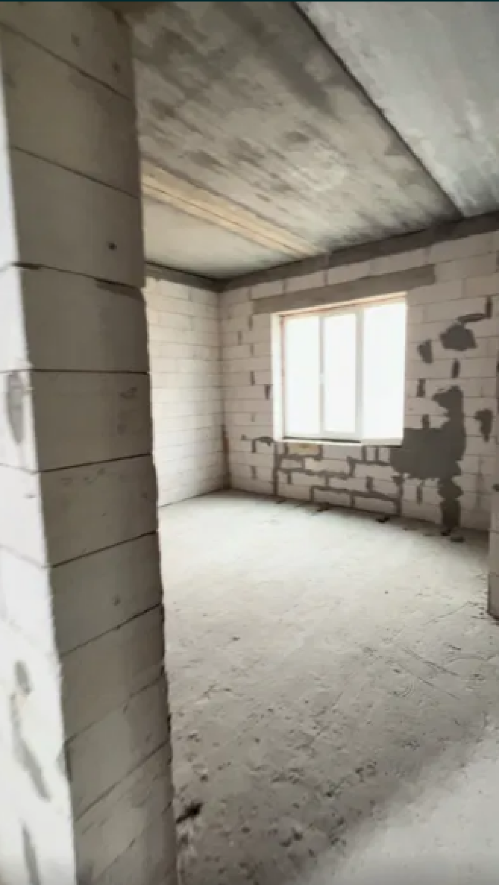 Дом на ул. Тенистая, 700 м², 300 000$ — FAKTOR