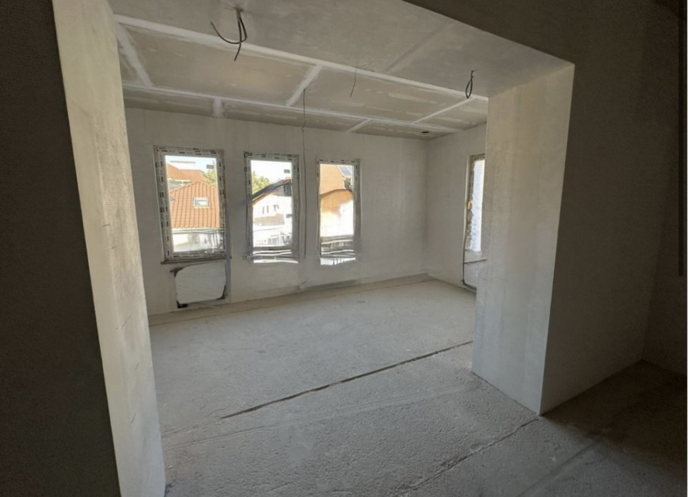 Дом на ул. Александровская, 400 м², 450 000$ — FAKTOR