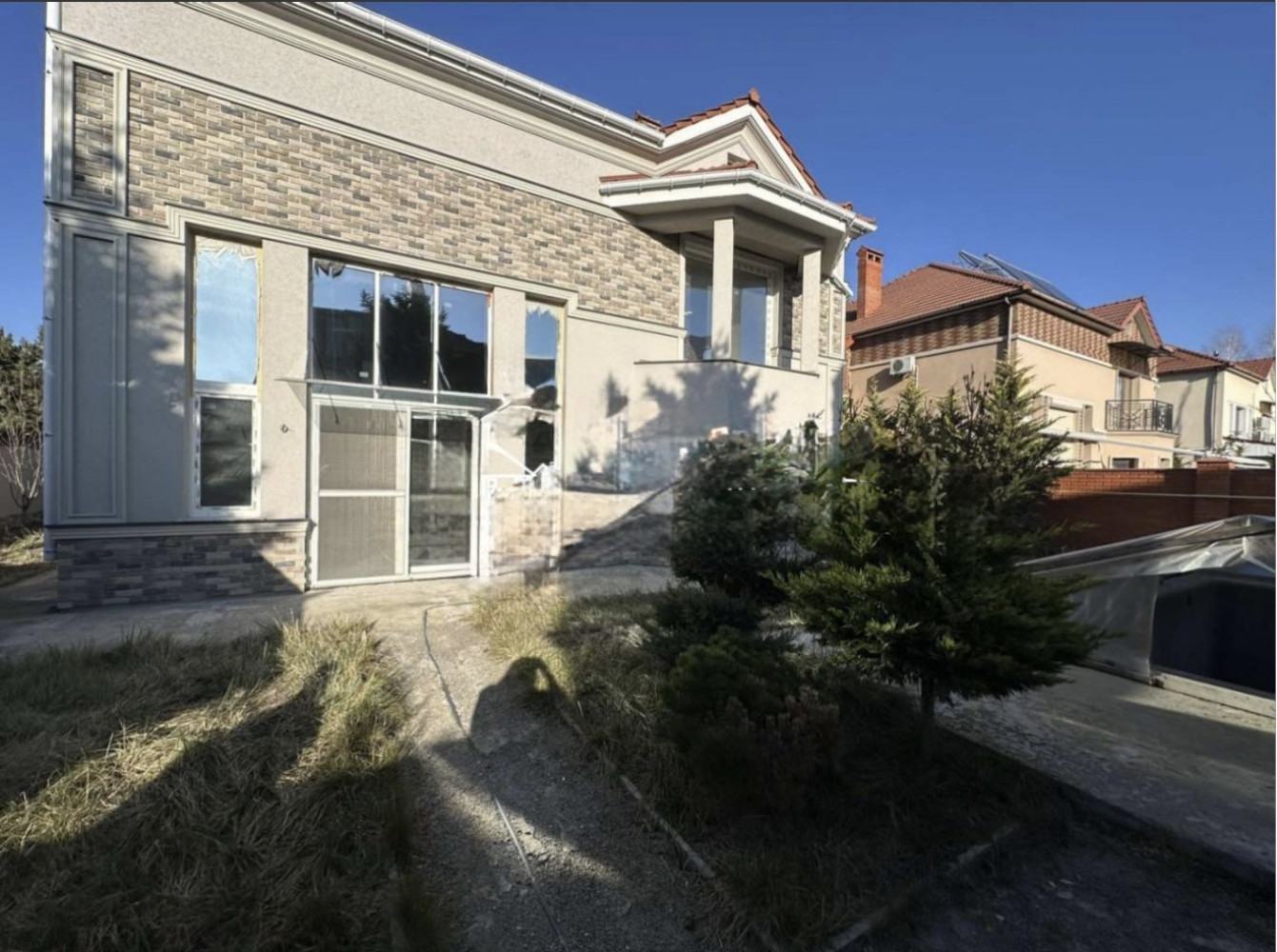 Дом на ул. Александровская, 400 м², 450 000$ — FAKTOR