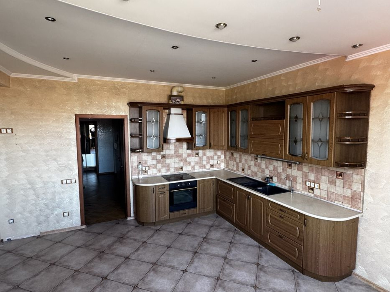 Квартира на ул. Среднефонтанская, 117 м², 125 000$ — FAKTOR