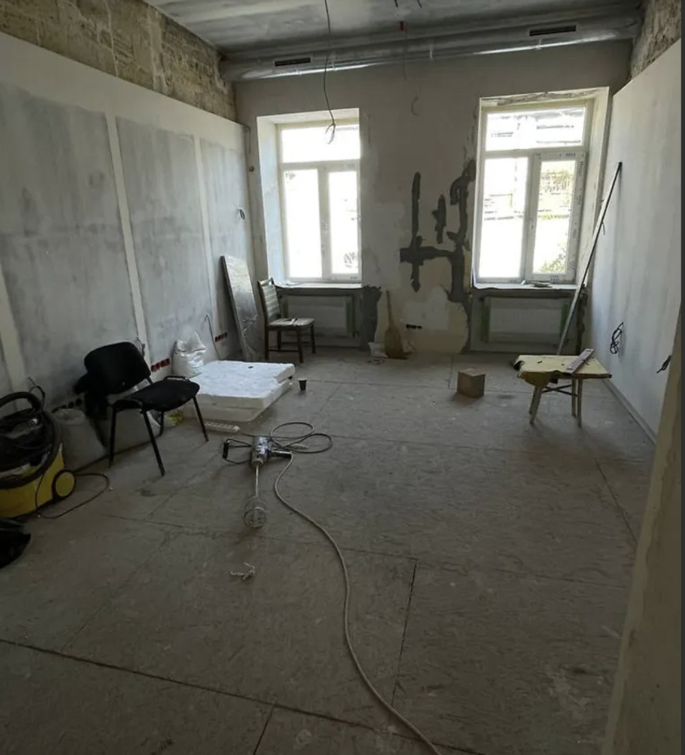 Коммерческая недвижимость на ул. Александровский проспект, 330 м², 199 000$ — FAKTOR