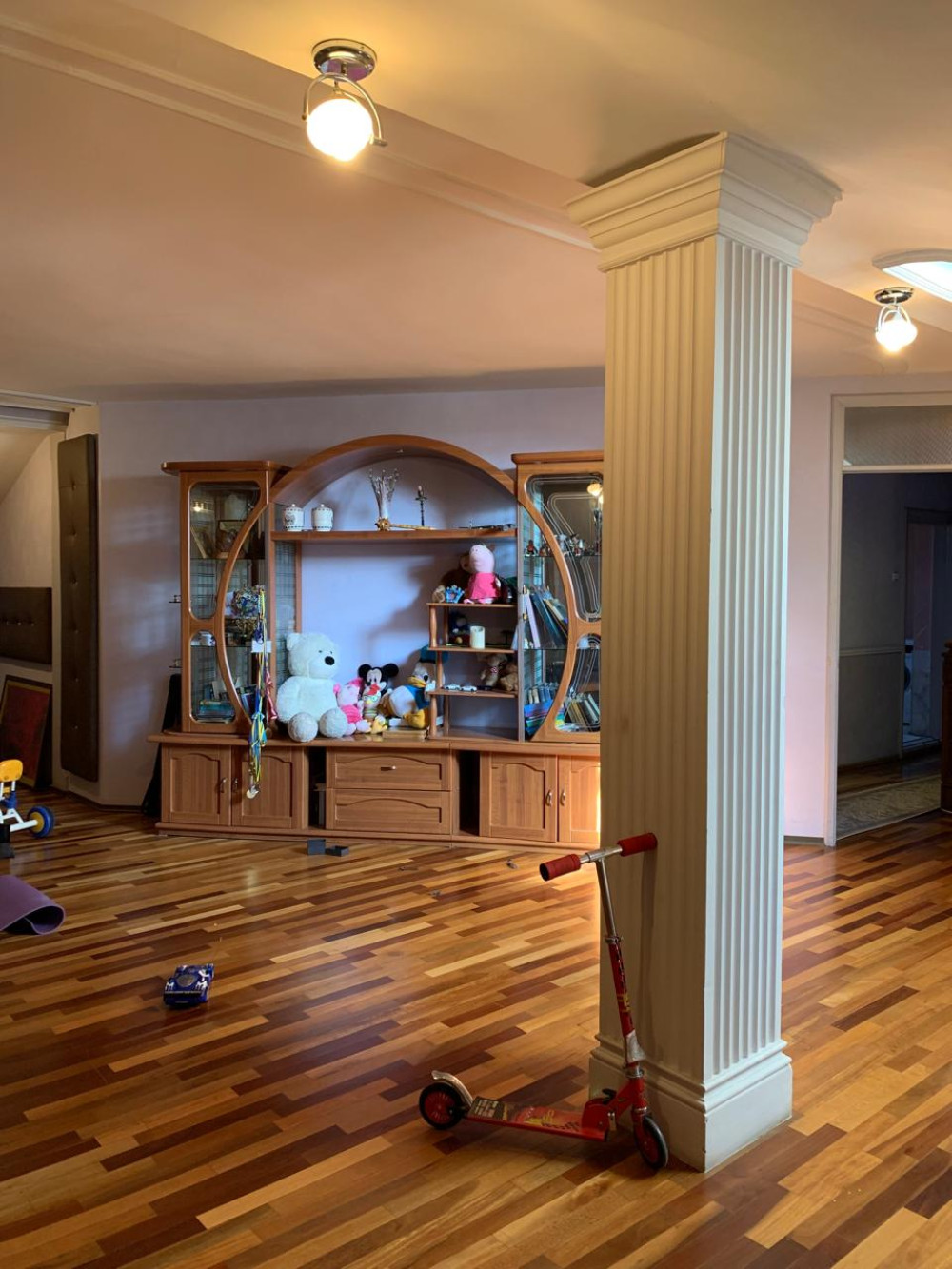 Квартира на вул. Базарная, 320 м², 195 000$ — FAKTOR