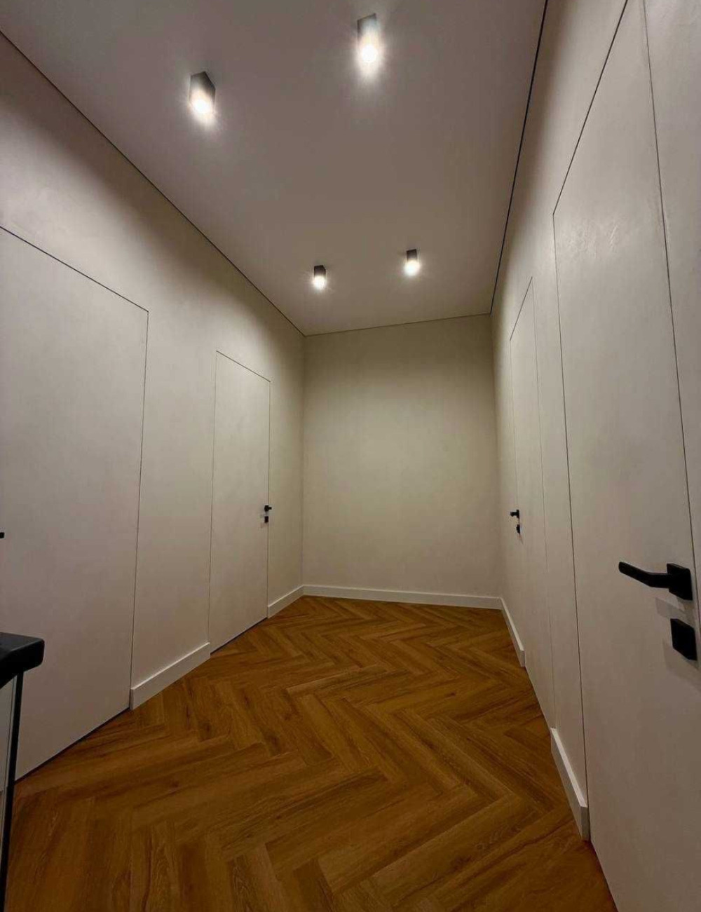 Дом на ул. Толбухина, 250 м², 740 000$ — FAKTOR