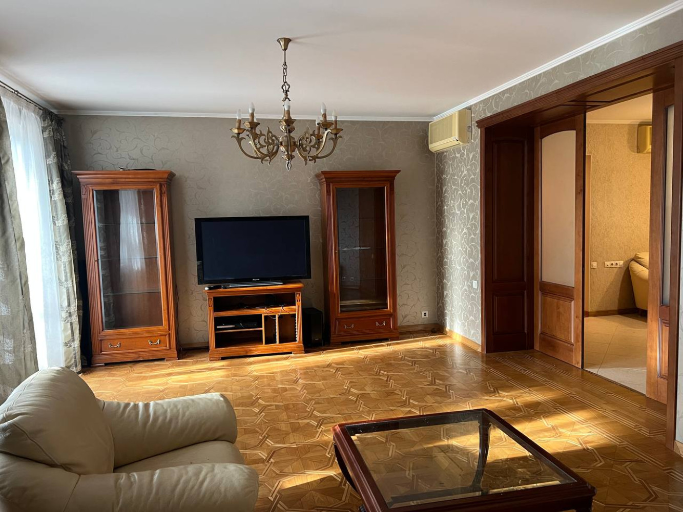 Квартира на вул. Посмитного, 145 м², 165 000$ — FAKTOR