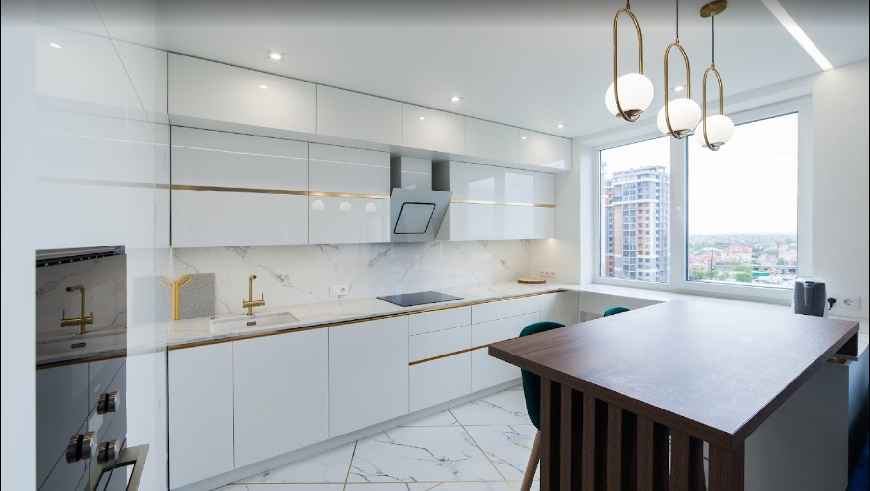 Квартира на ул. Жемчужная, 141 м², 235 000$ — FAKTOR