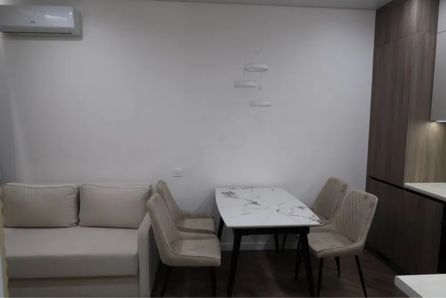 Квартира на вул. Краснова, 41 м², 77 000$ — FAKTOR