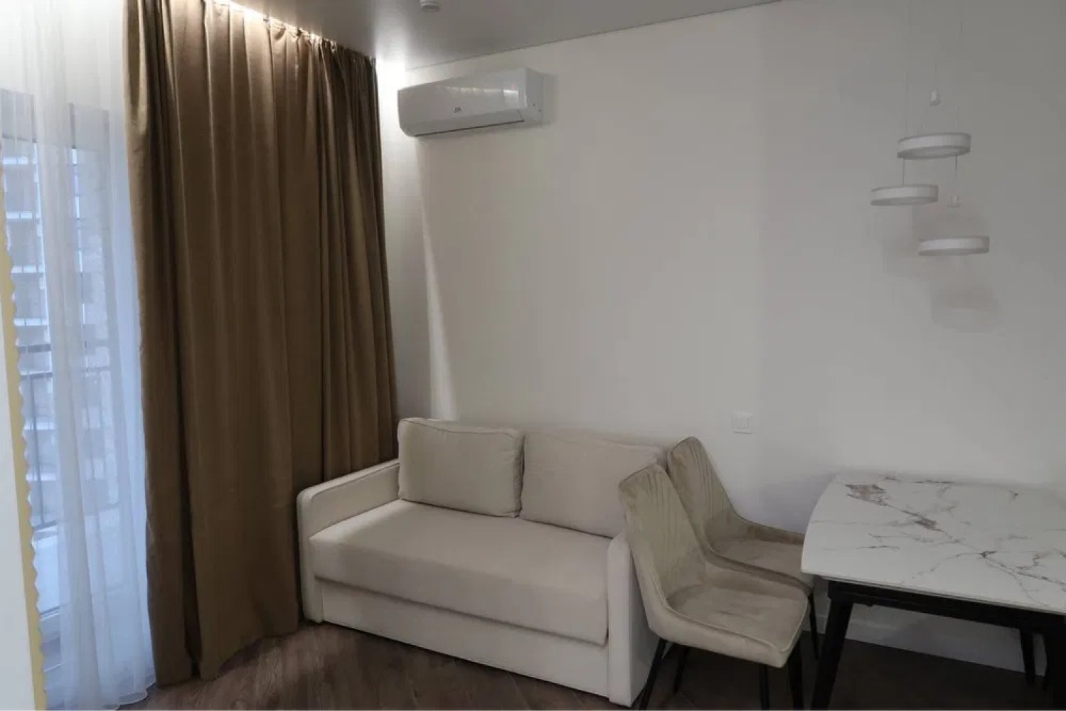 Квартира на вул. Краснова, 41 м², 77 000$ — FAKTOR