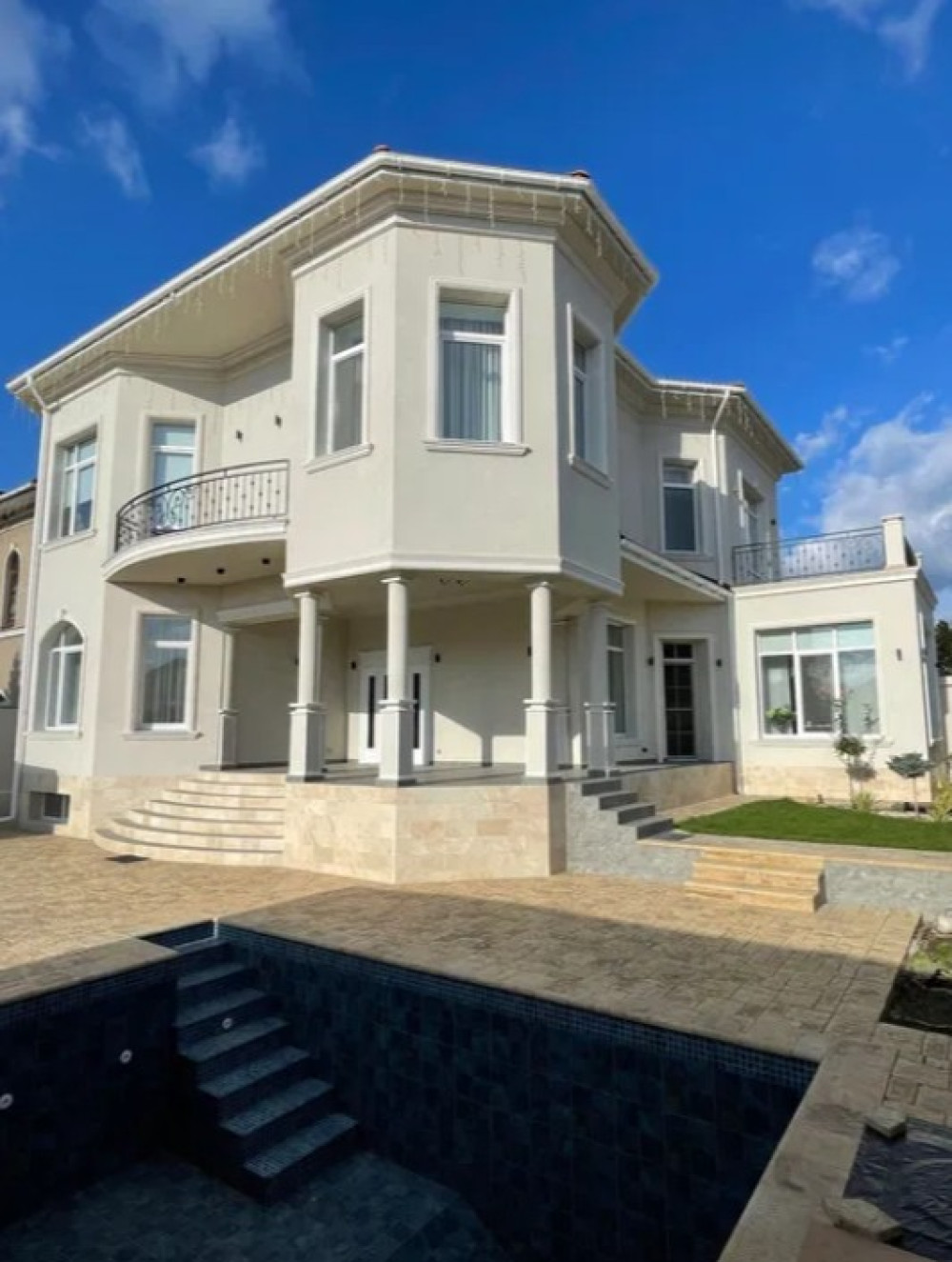 Дом на ул. Фрегатный пер., 315 м², 1 100 000$ — FAKTOR