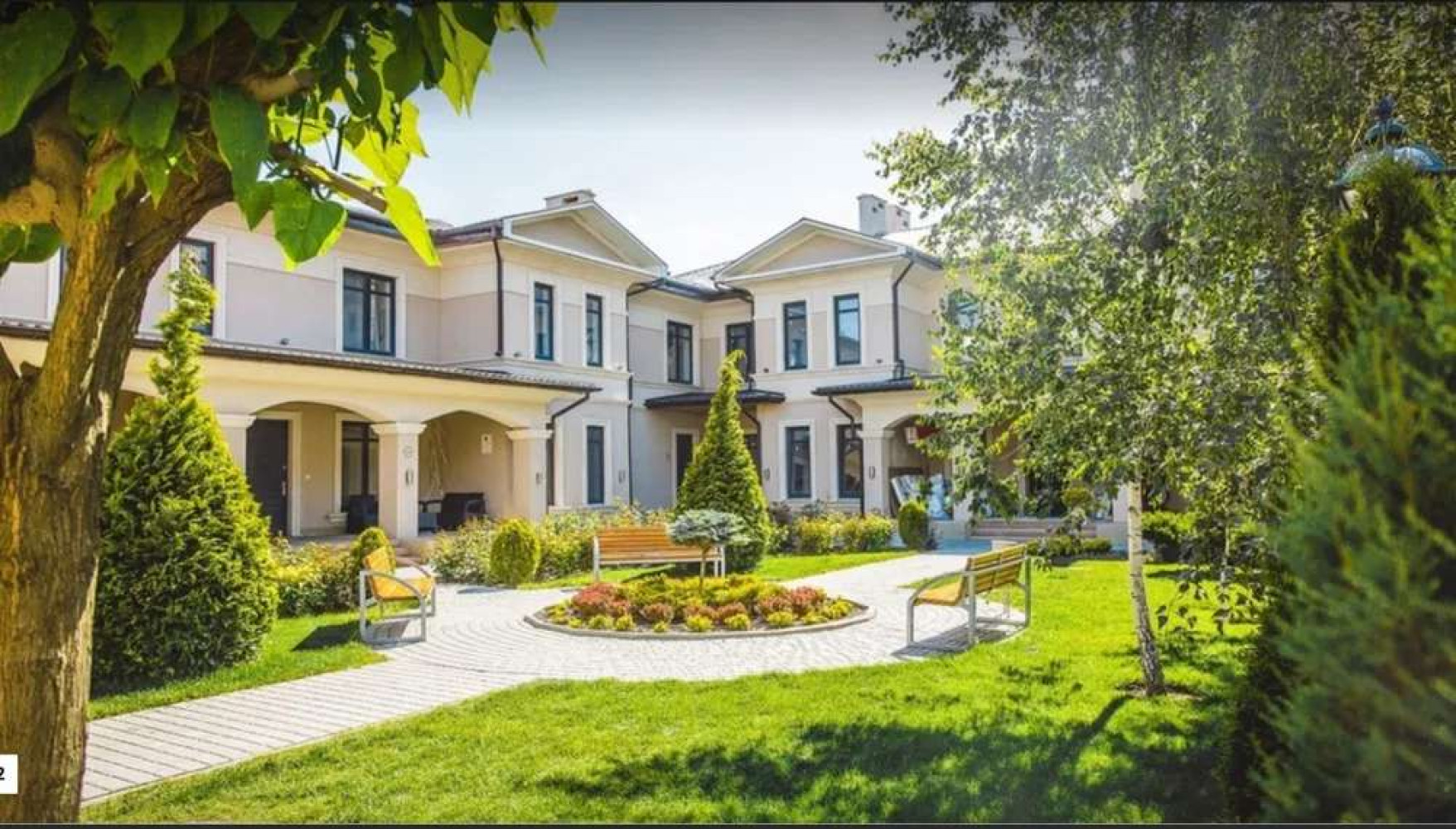 Дом на ул. Светлая, 950 м², 425 000$ — FAKTOR