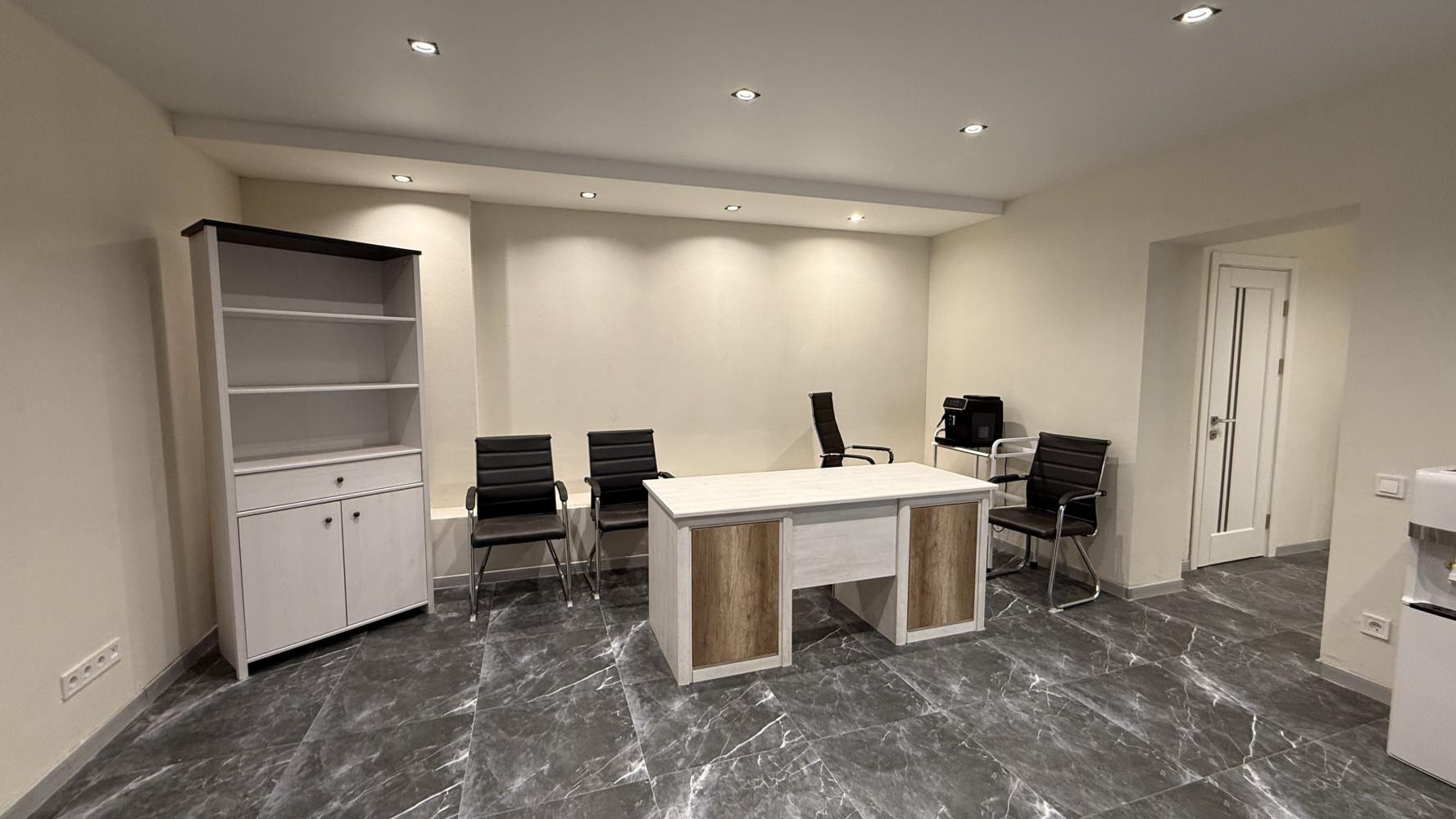 Коммерческая недвижимость на ул. Пушкинская, 45 м², 65 000$ — FAKTOR