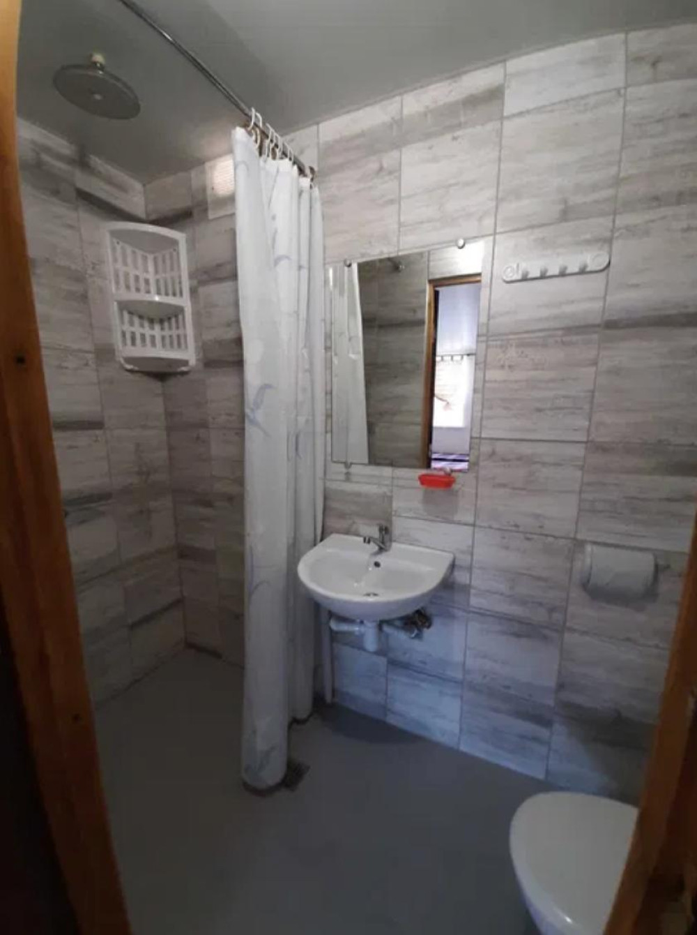 Комерційна нерухомість на вул. Январец3, 250 м², 165 000$ — FAKTOR
