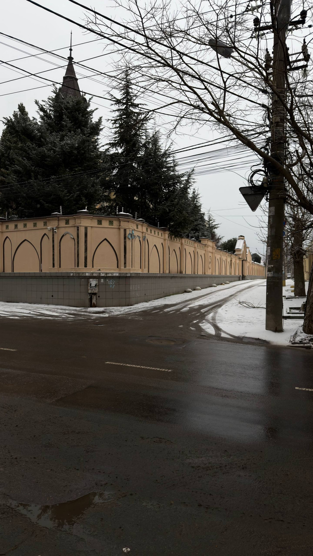 Дом на ул. Золотой берег, 2000 м², 700 000$ — FAKTOR