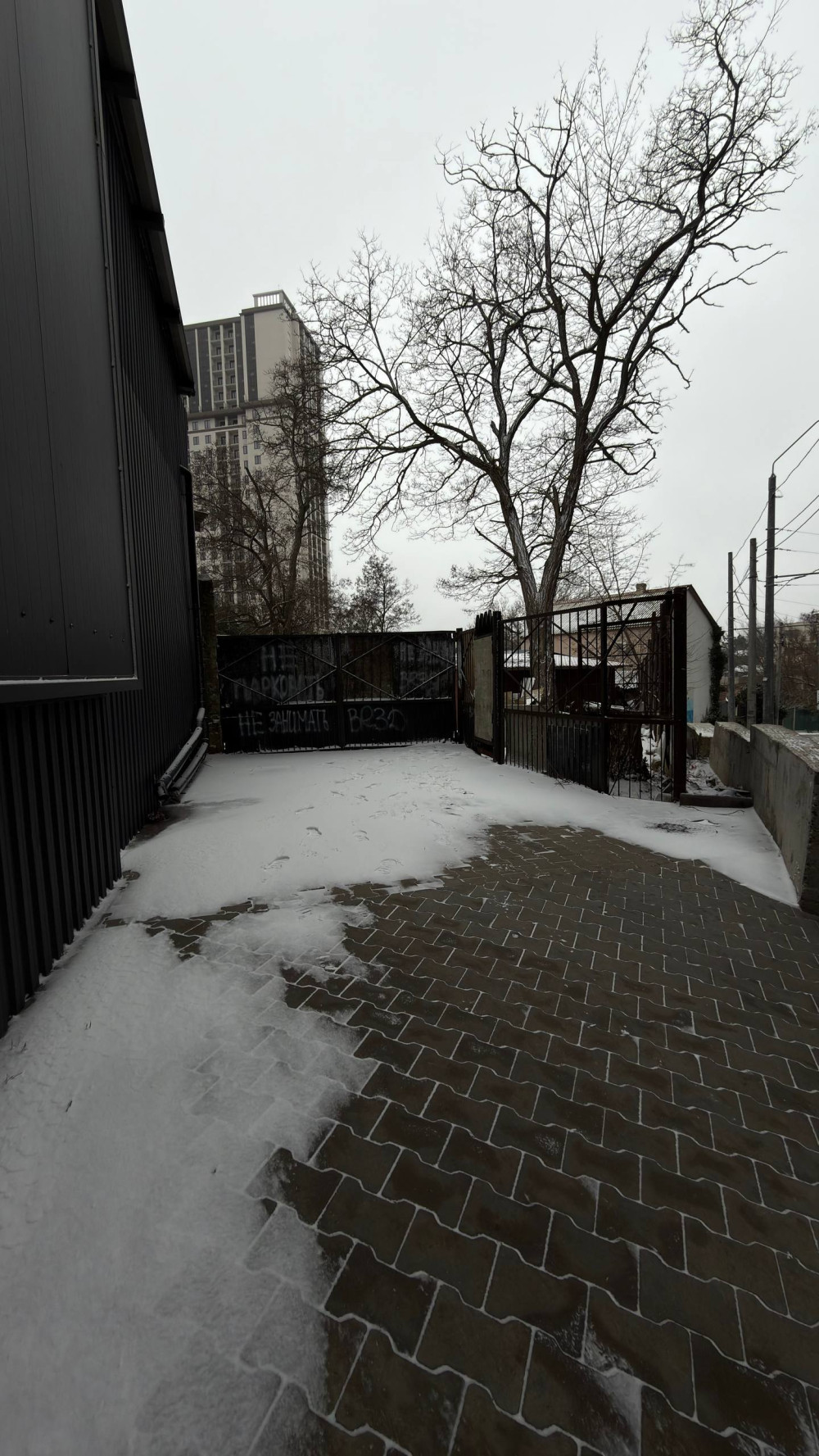Дом на ул. Золотой берег, 2000 м², 700 000$ — FAKTOR