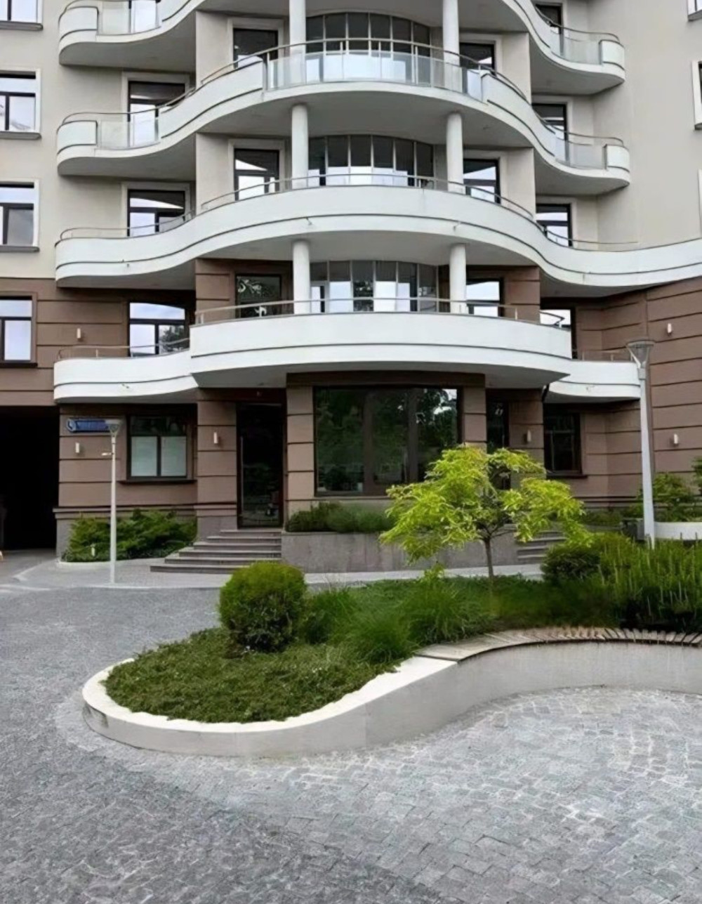Квартира на ул. Французский бульвар, 105 м², 370 000$ — FAKTOR