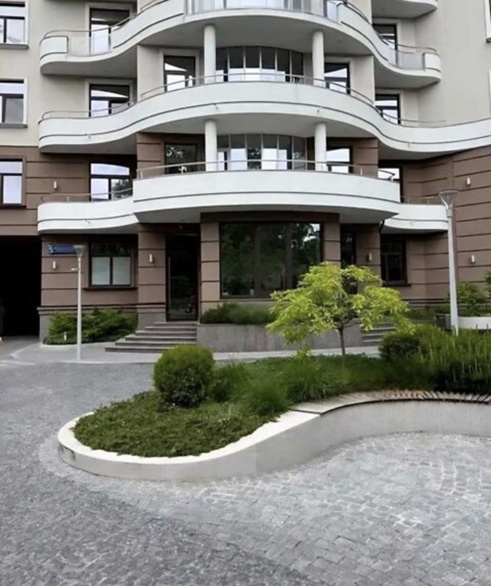 Квартира на ул. Французский бульвар, 105 м², 370 000$ — FAKTOR