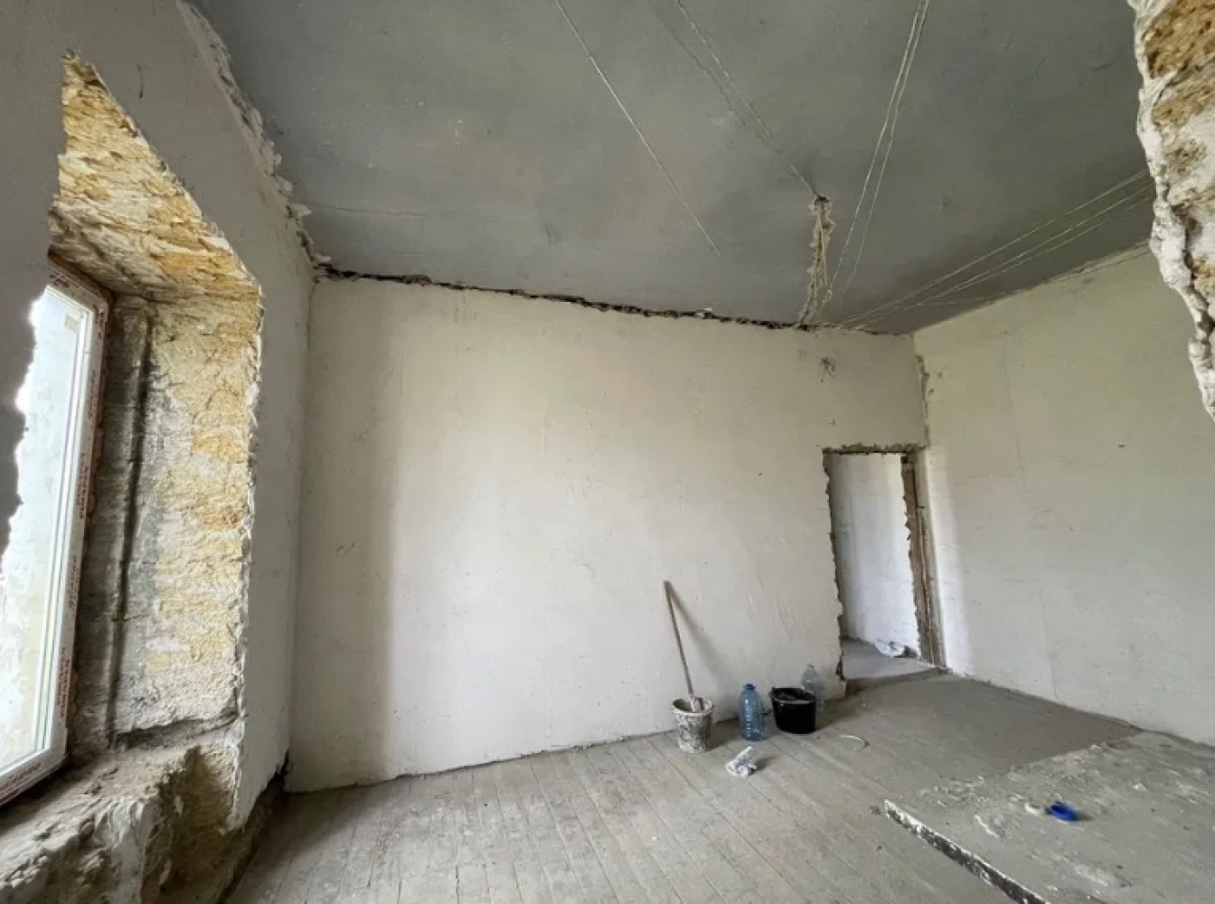 Квартира на вул. Вокзальная, 54 м², 15 000$ — FAKTOR