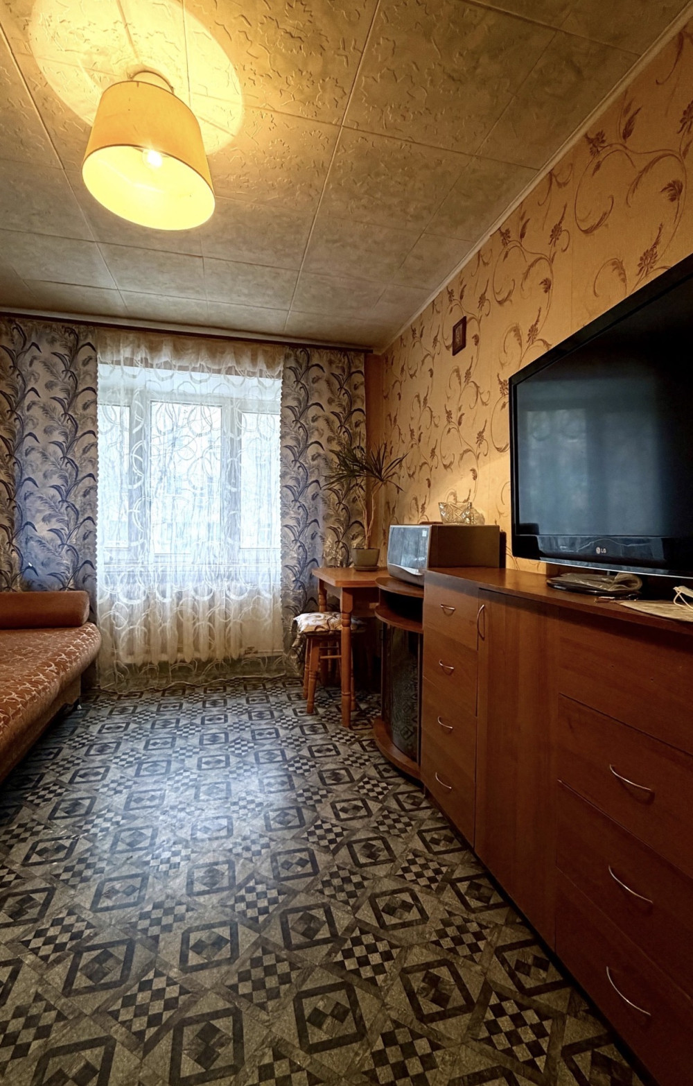 Квартира на вул. Краснова, 20 м², 12 000$ — FAKTOR