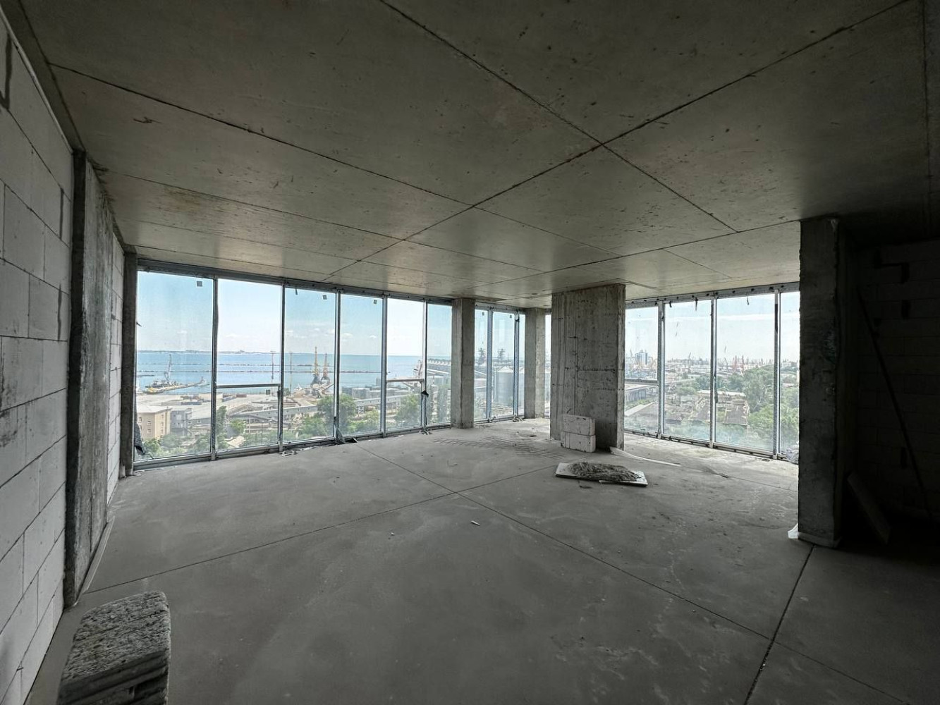 Комерційна нерухомість на вул. Приморская (Приморский), 95 м², 91 000$ — FAKTOR