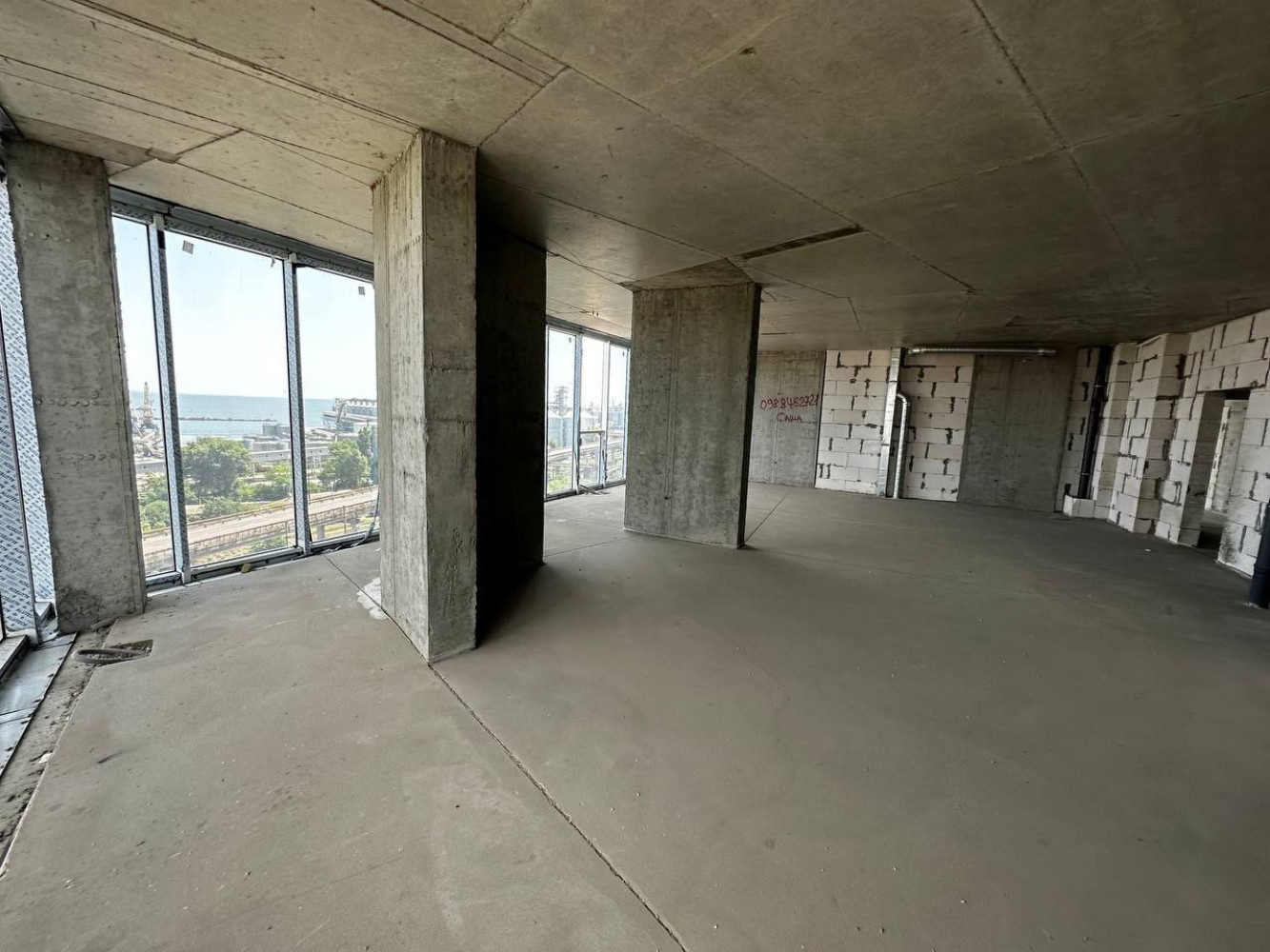 Комерційна нерухомість на вул. Приморская (Приморский), 90 м², 85 000$ — FAKTOR